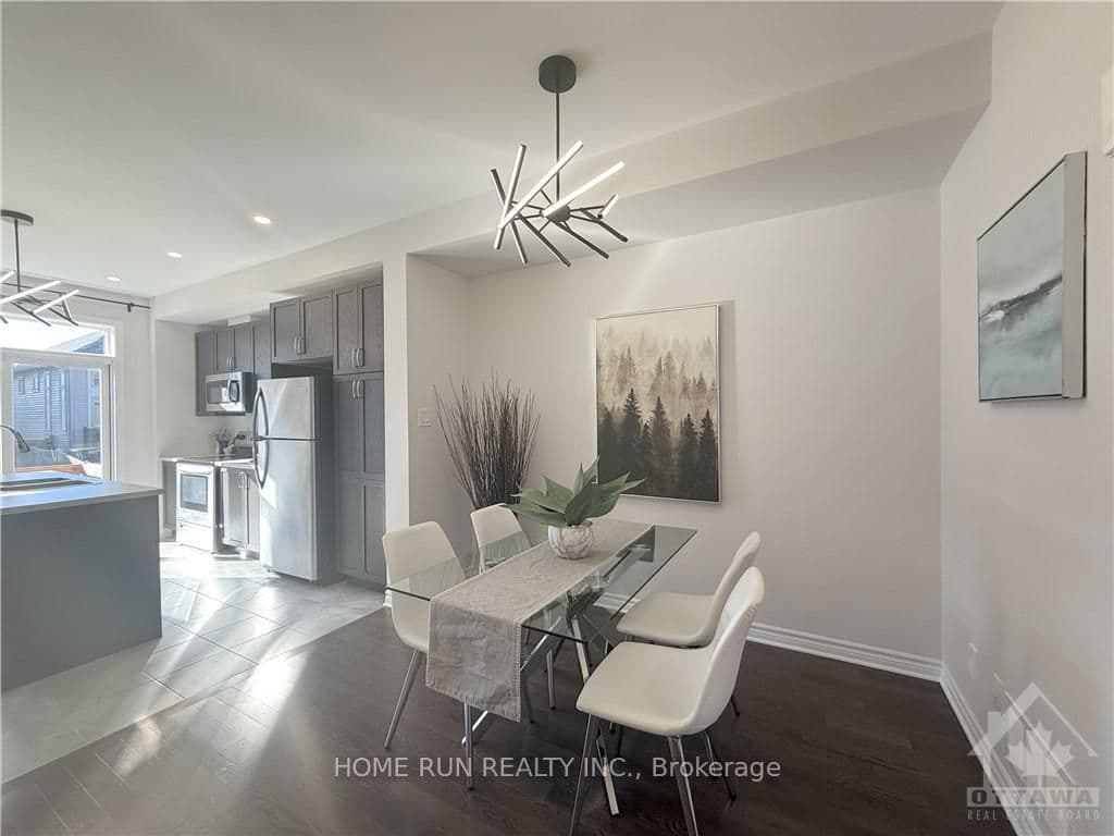 323 GRACKLE Street photo 5