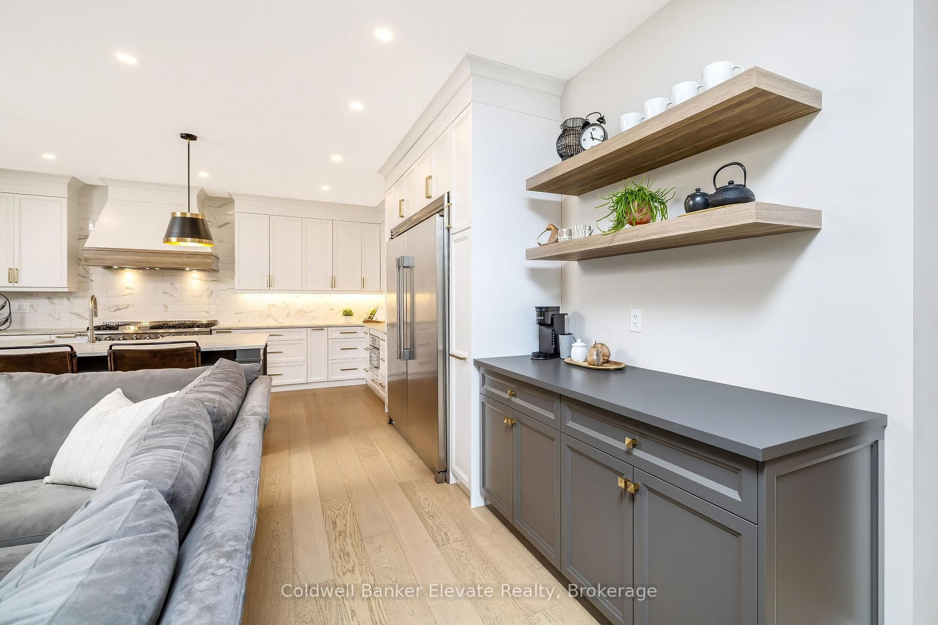 244 Bell Street photo 13