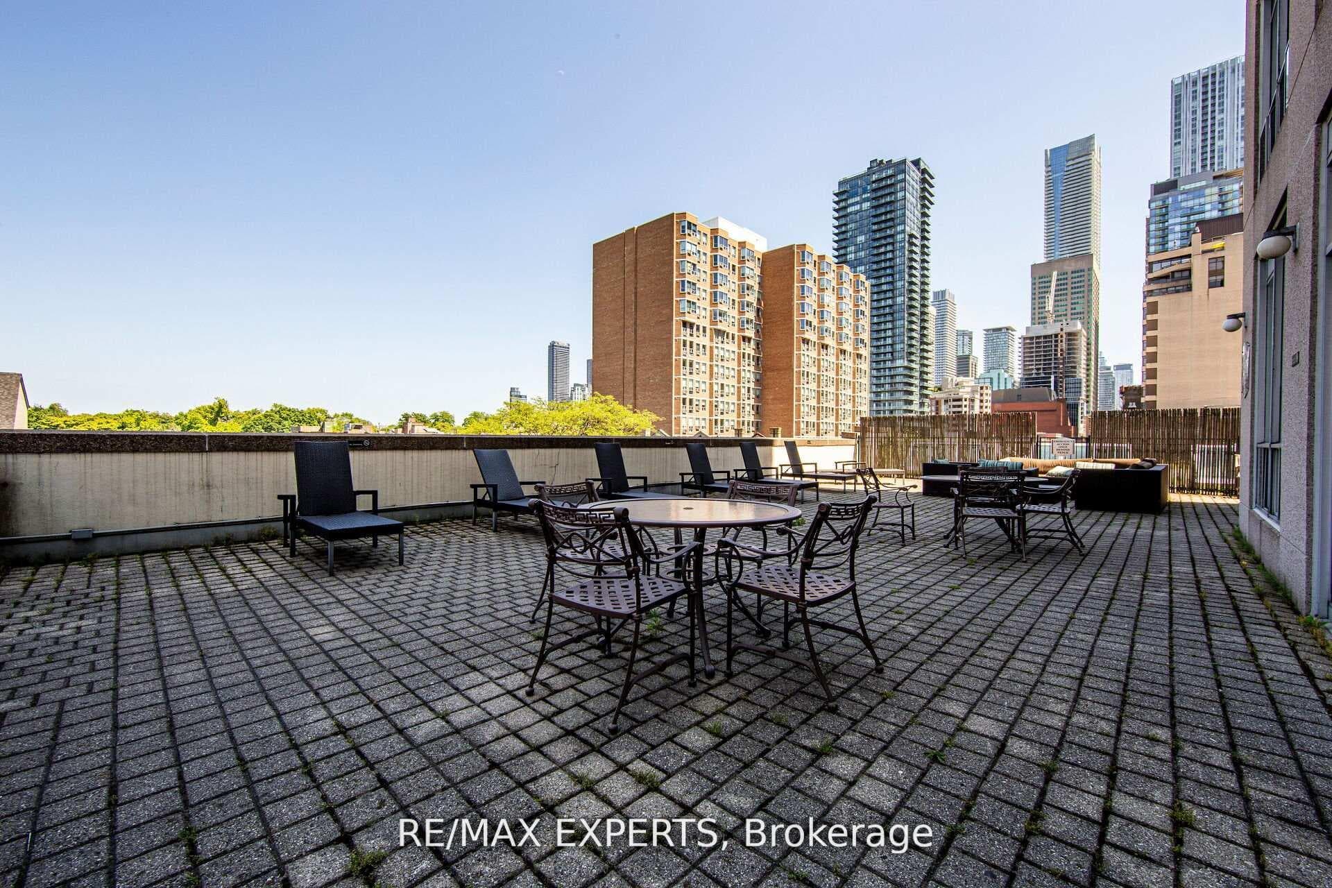 942 Yonge Street Unit 1006 photo 42
