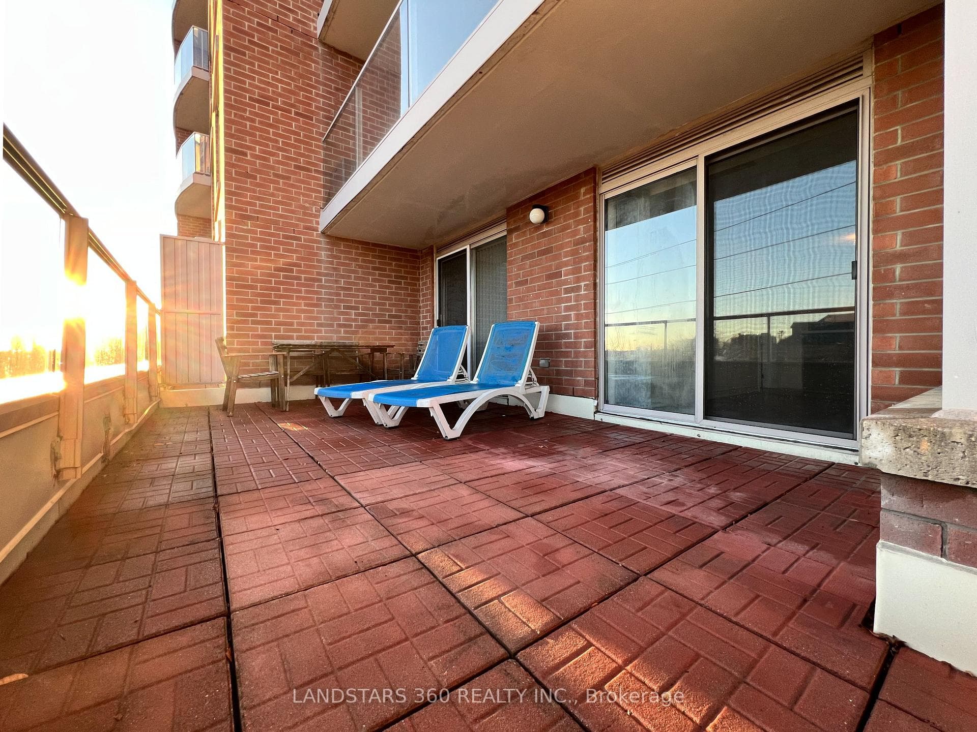 2 Clairtrell Road Unit 308 photo 9