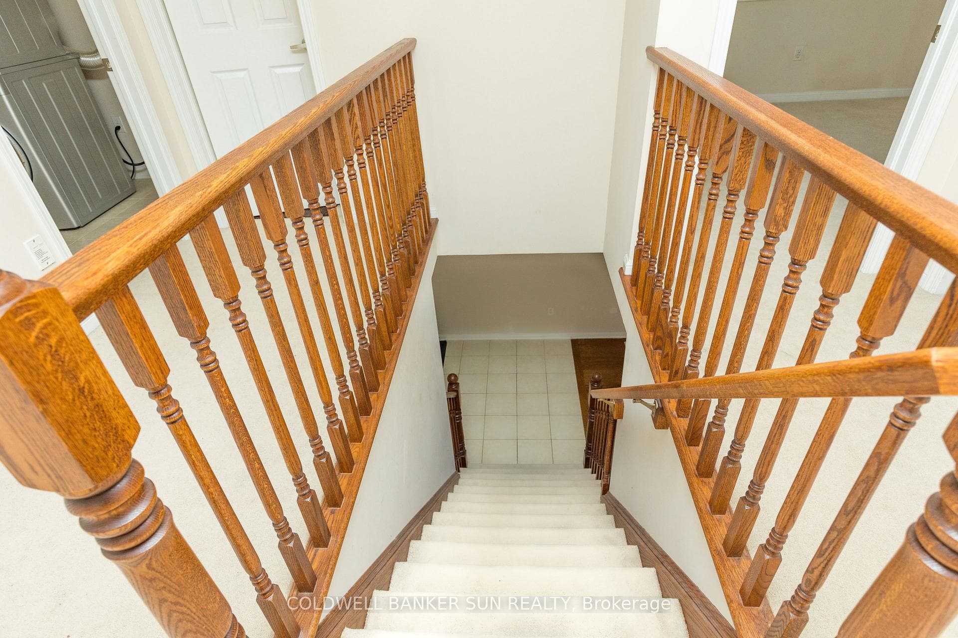 8 Dulverton Drive photo 36