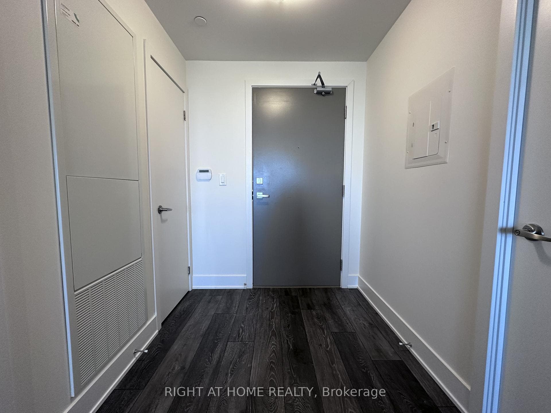 188 Fairview Mall Drive Unit 720 photo 3