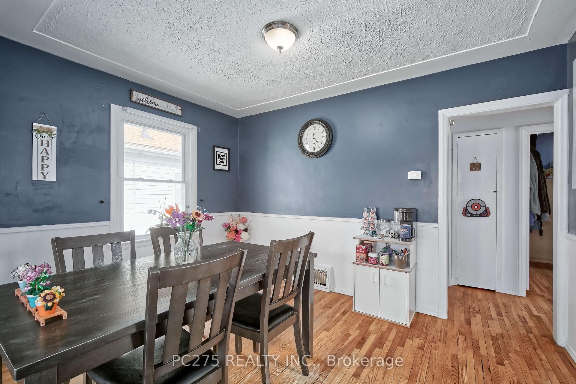 1127 Trafalgar Street photo 9