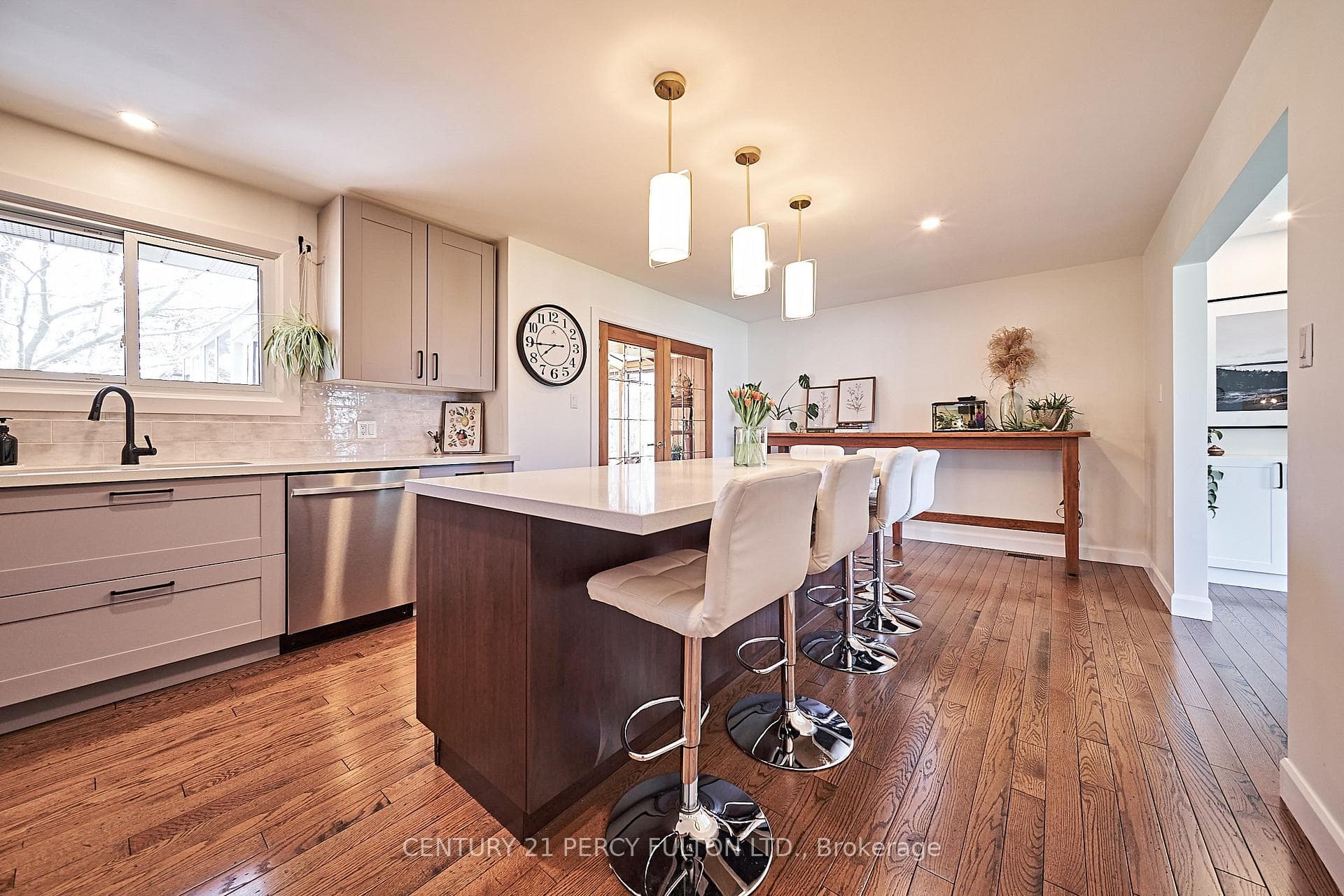 229 Liberty Street photo 12
