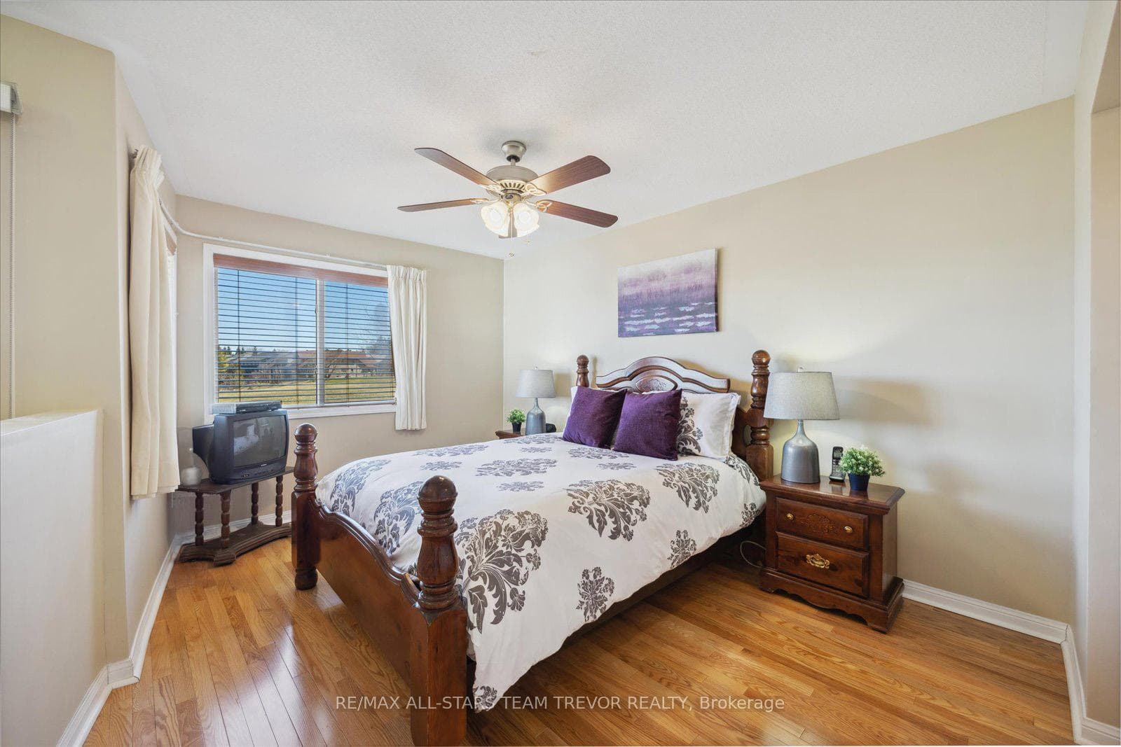 23 Mainprize Crescent photo 14