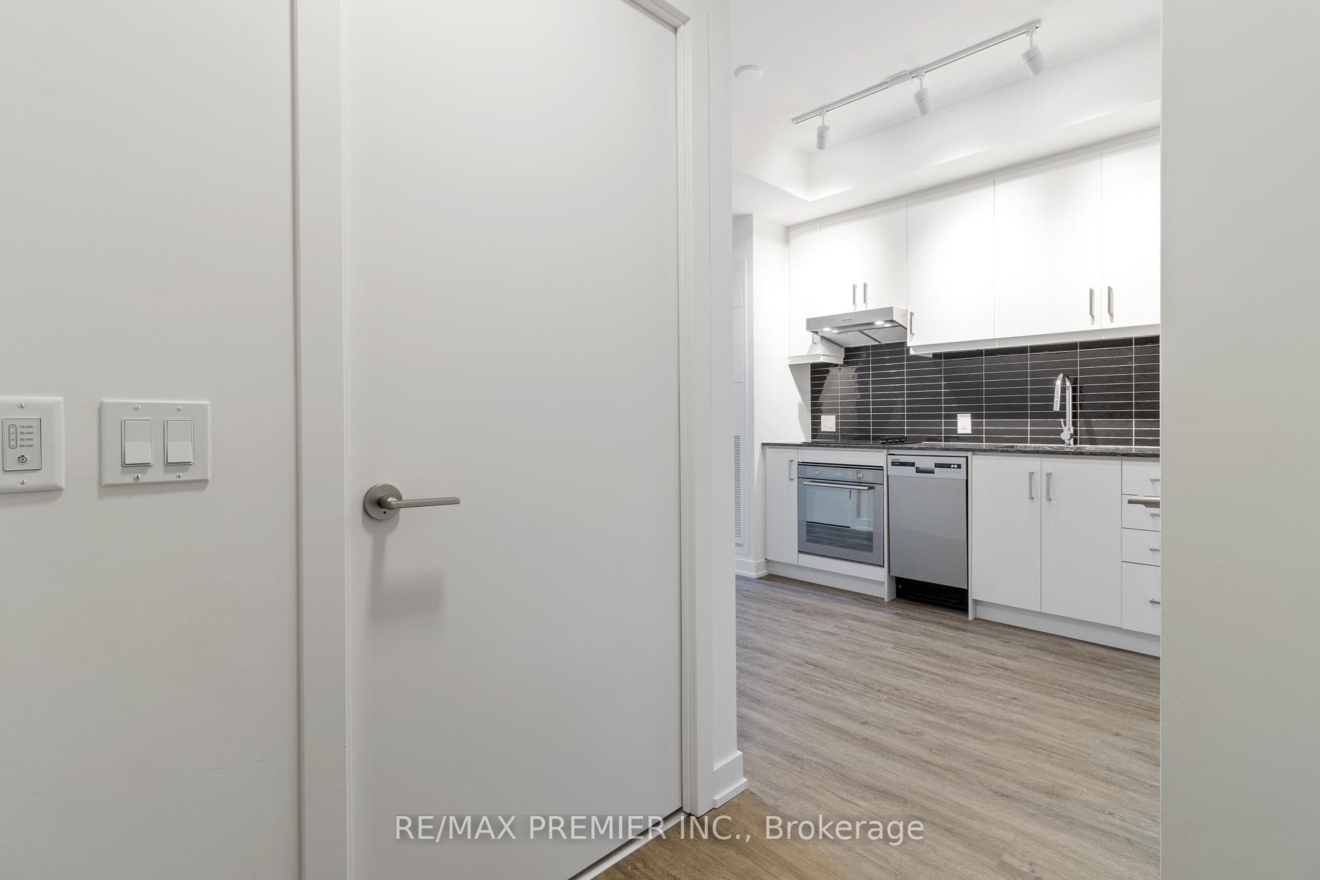 9 Tecumseth Street Unit 308 photo 7