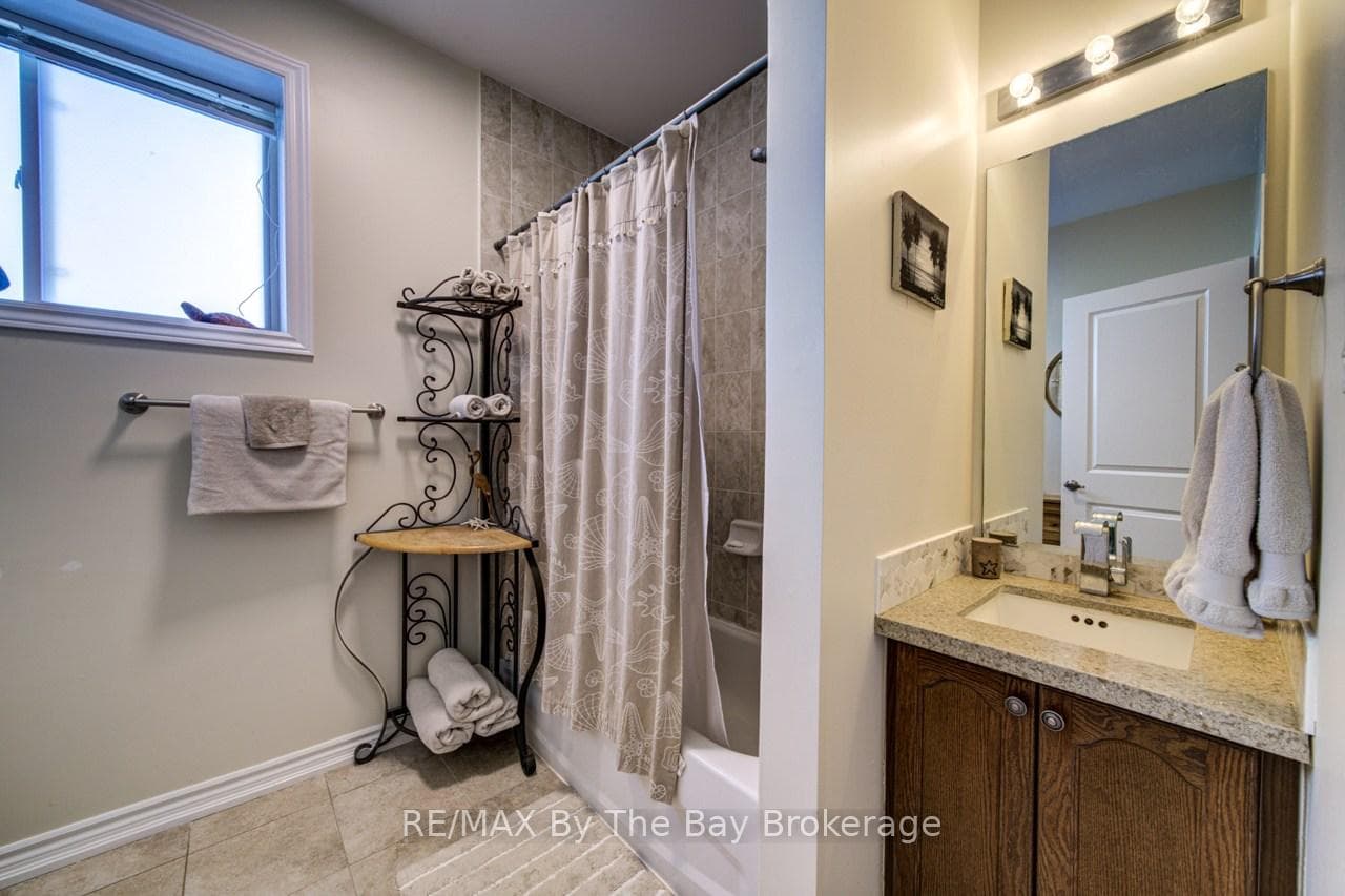 100 ALLEGRA Drive photo 33