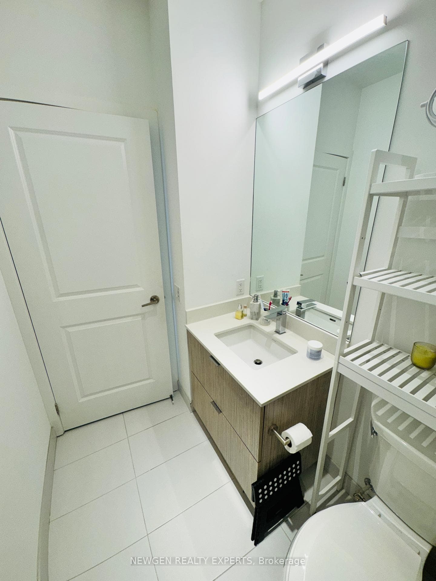 395 Bloor Street Unit 2807 photo 21