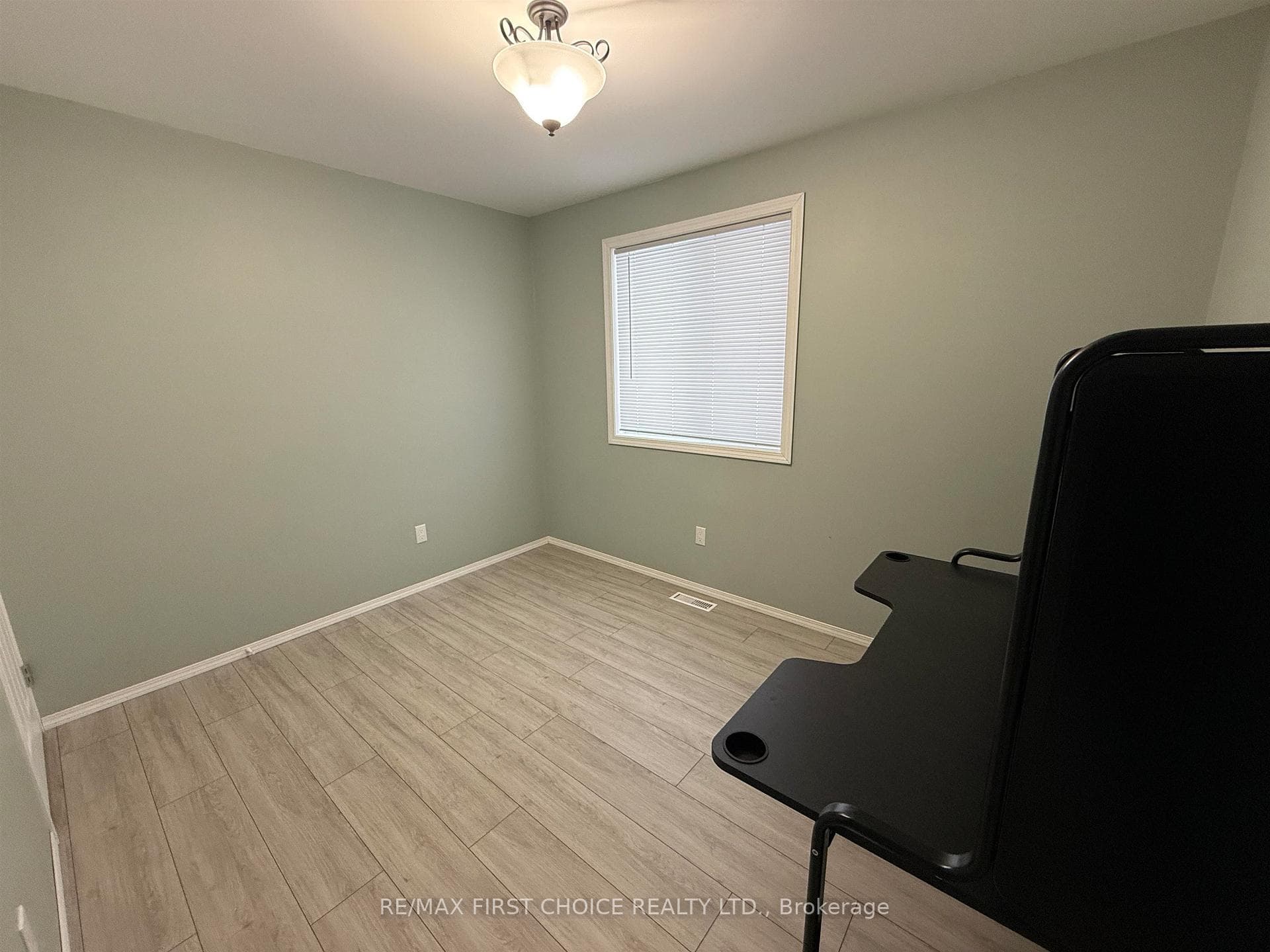 94 Richan Road photo 7