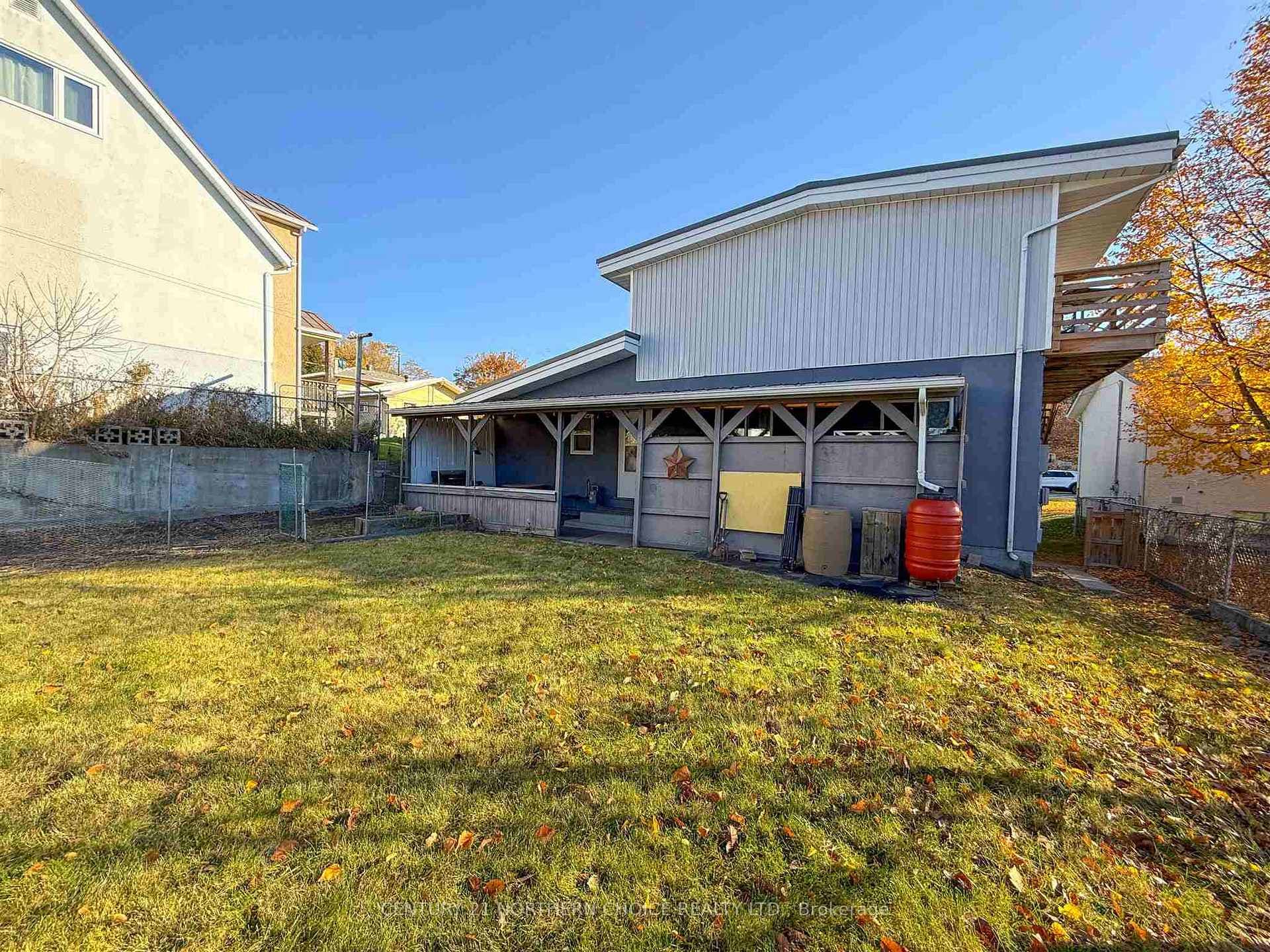 856 Fourth Avenue South photo 3
