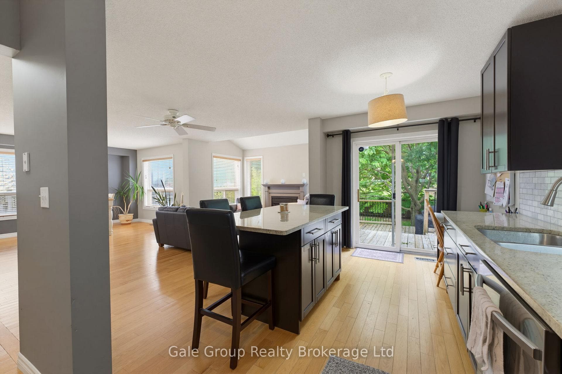 209 Hilltop Drive photo 12