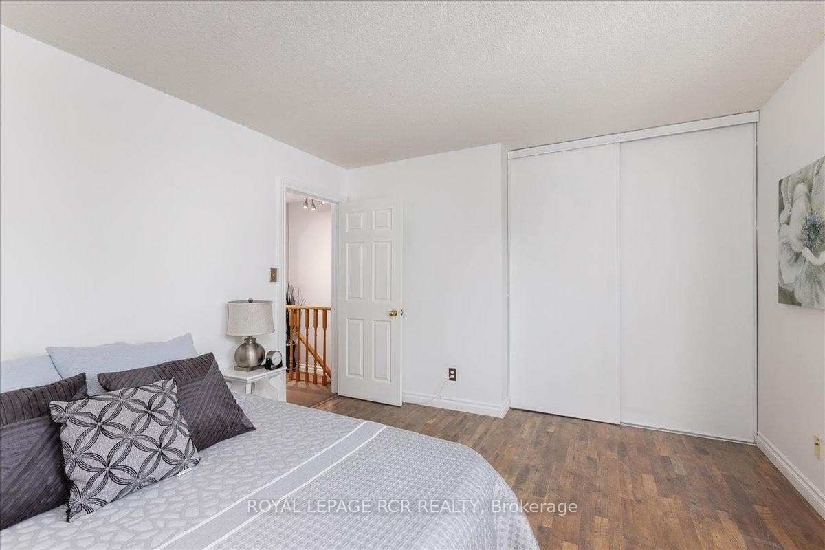 315 Crowder Boulevard photo 17
