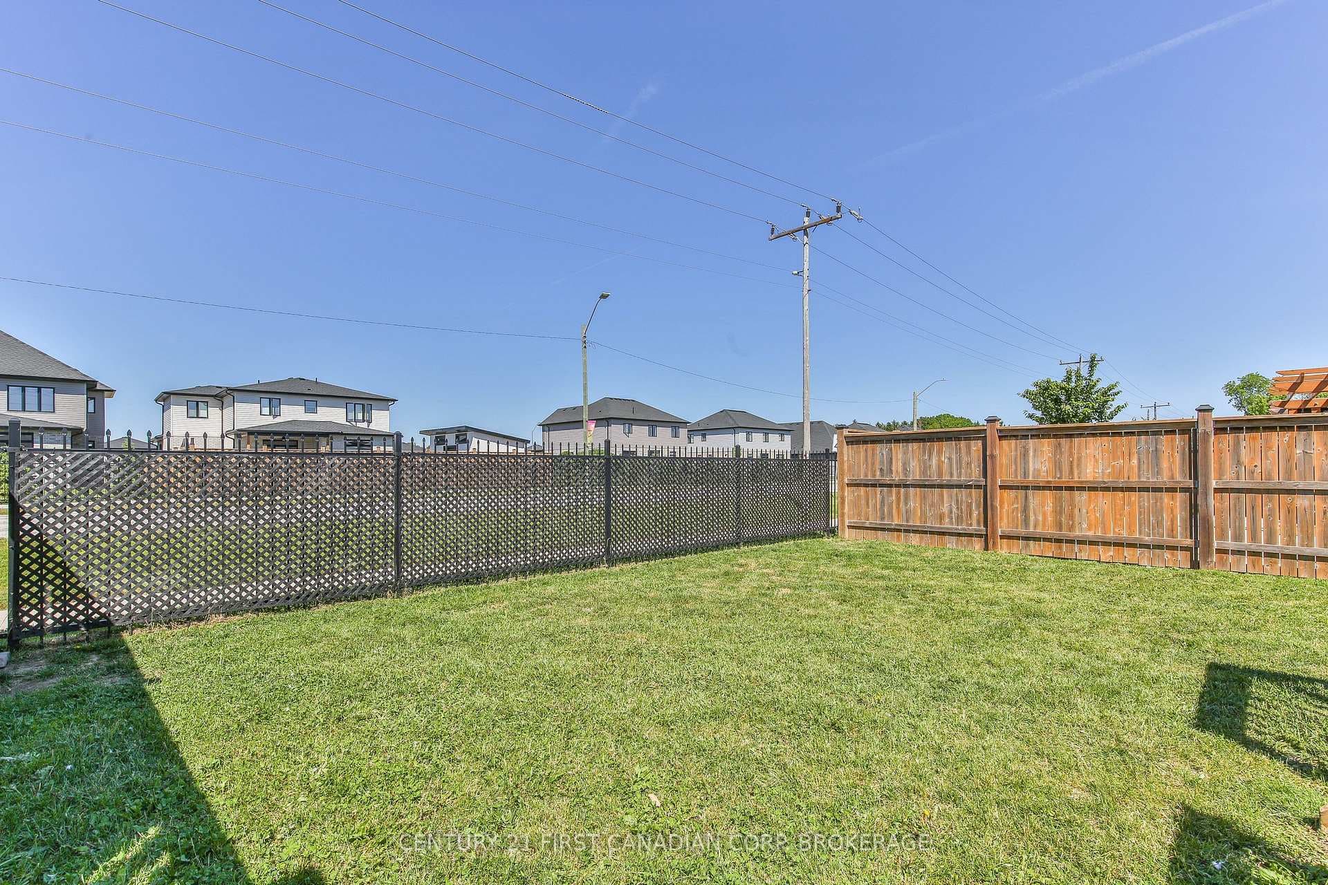 283 Boyd Boulevard photo 31