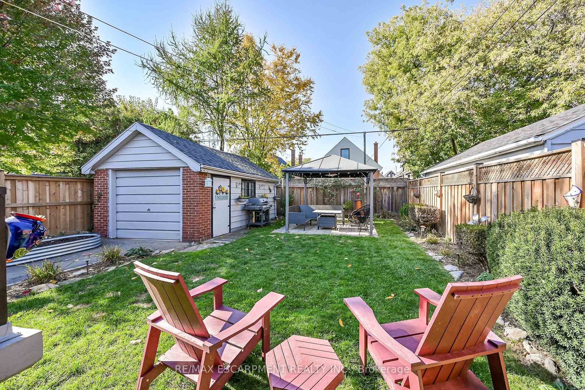 130 Garside Avenue photo 28