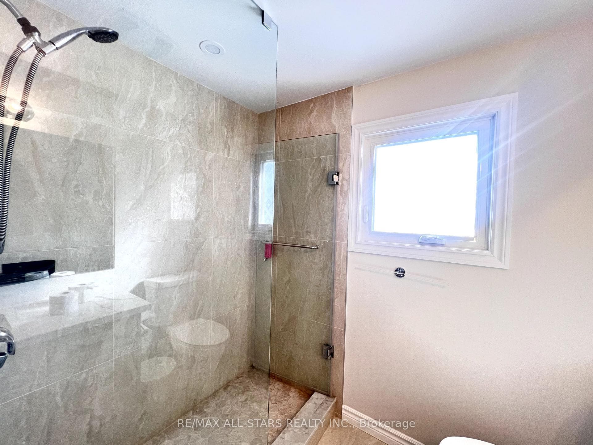 137 Percy Lane photo 22