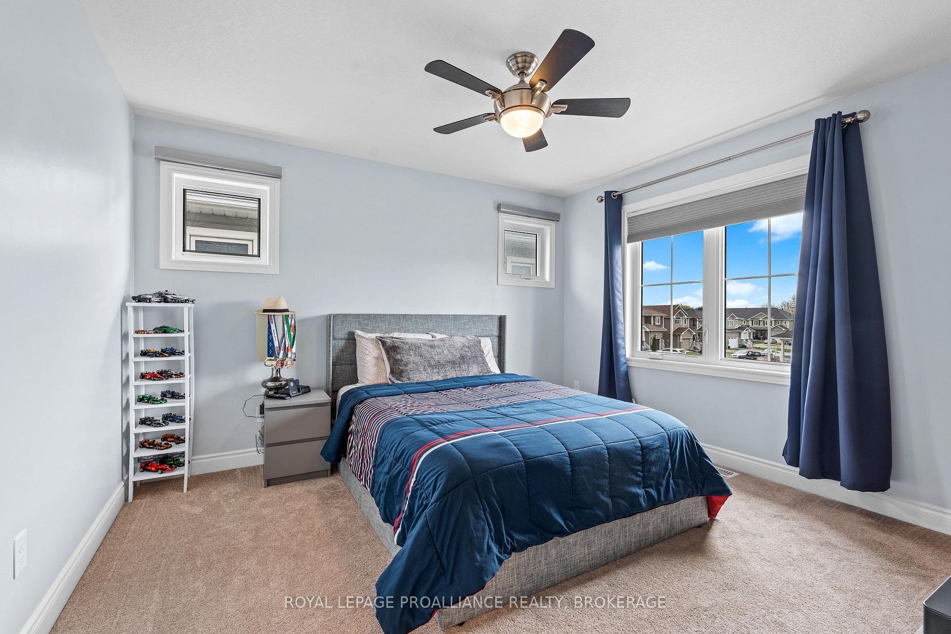 464 Beth Crescent photo 24