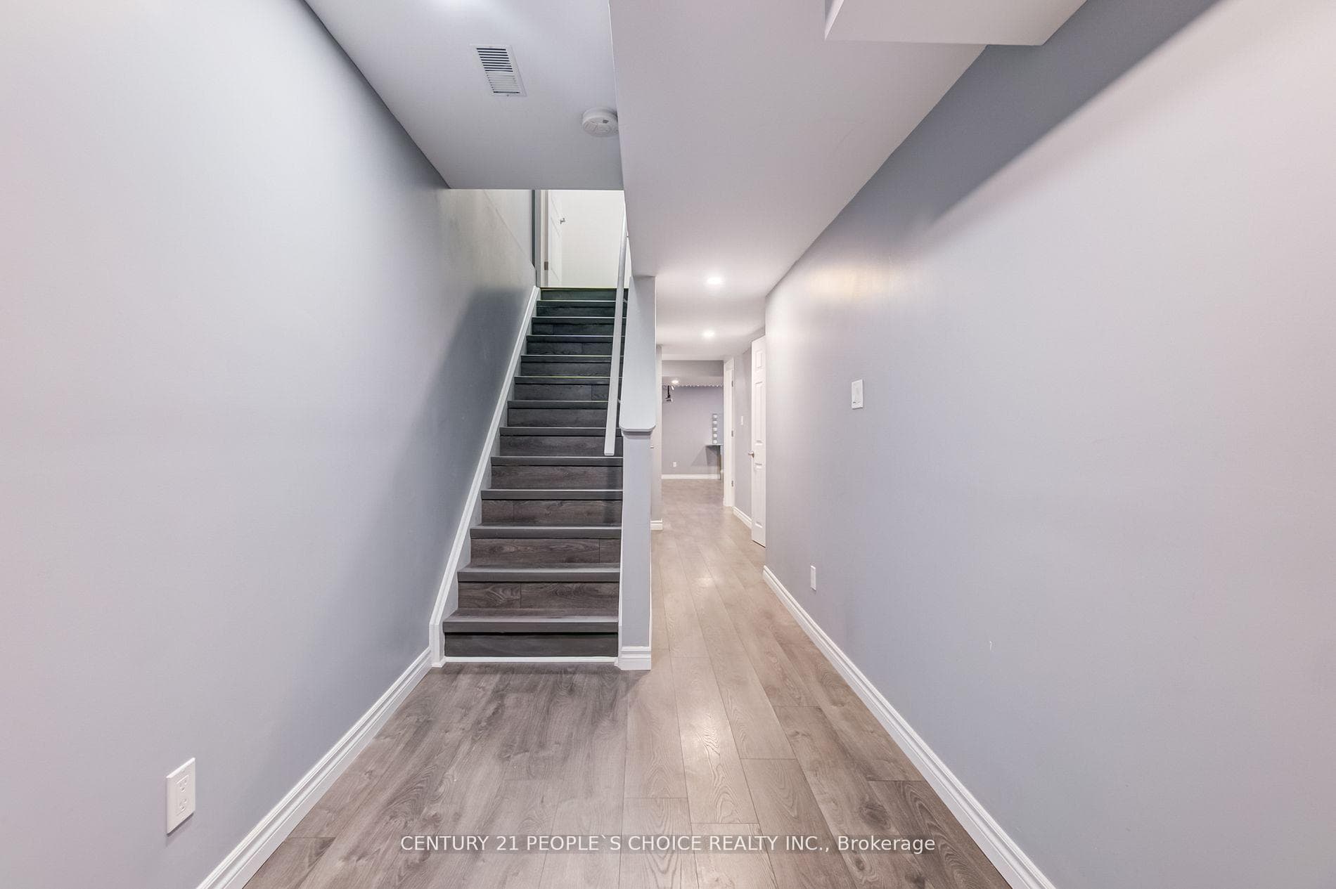 130 Keystar Court photo 38
