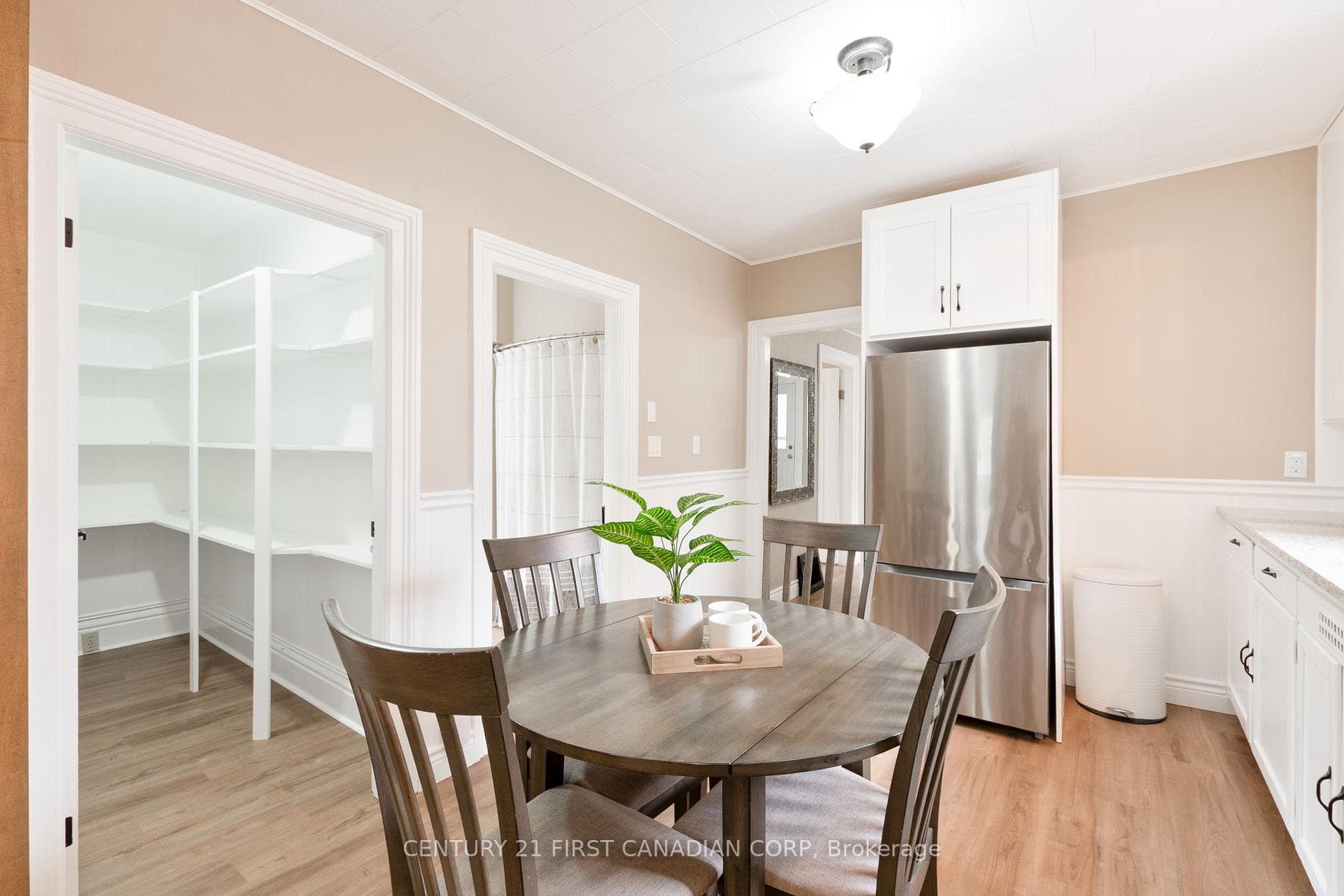 38 St. Andrew Street photo 17