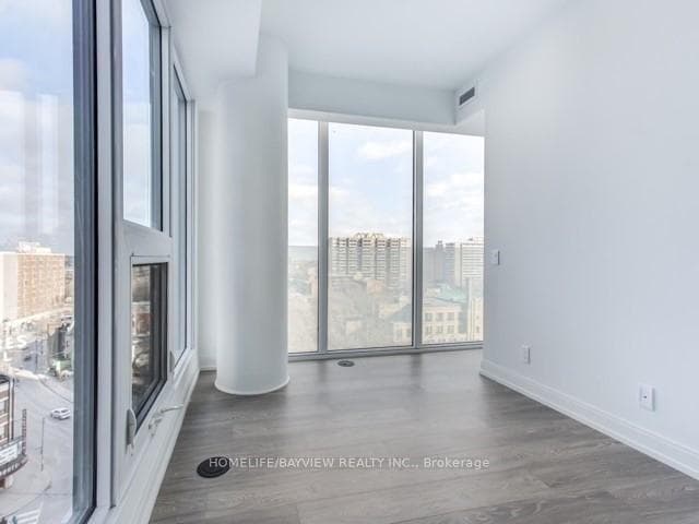 181 dundas Street Unit 4103 photo 7