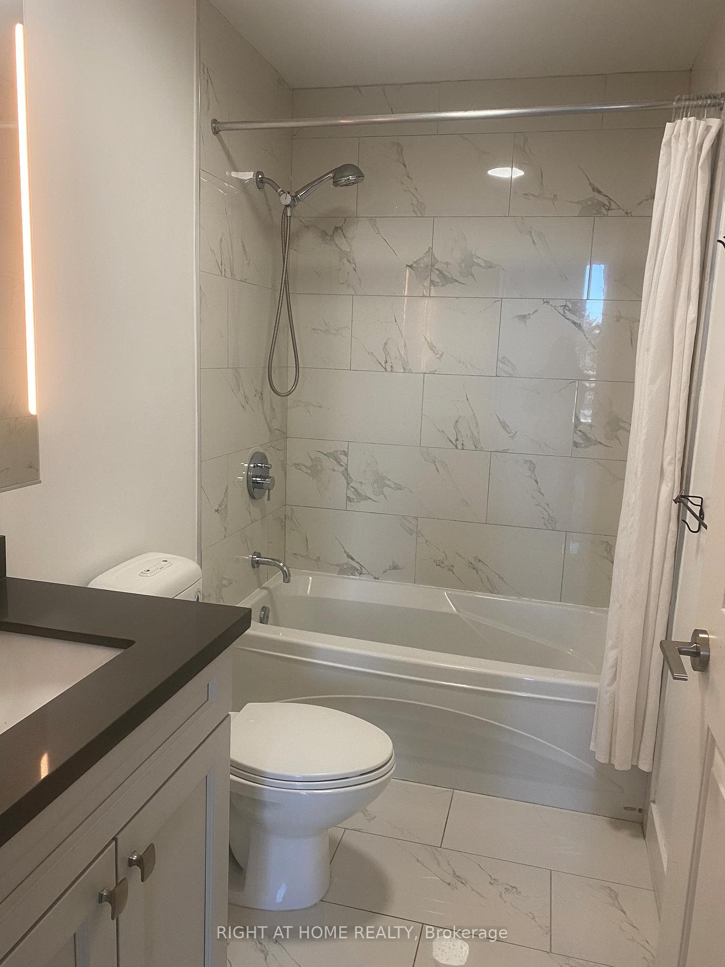 23 Sheppard Avenue Unit 308 photo 8