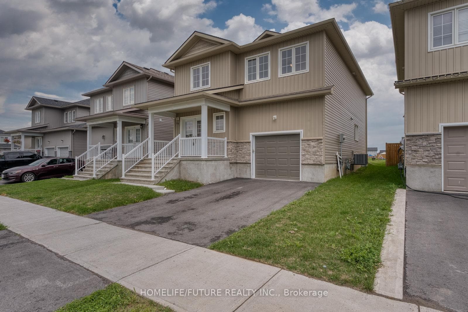 69 Brennan Crescent photo 2