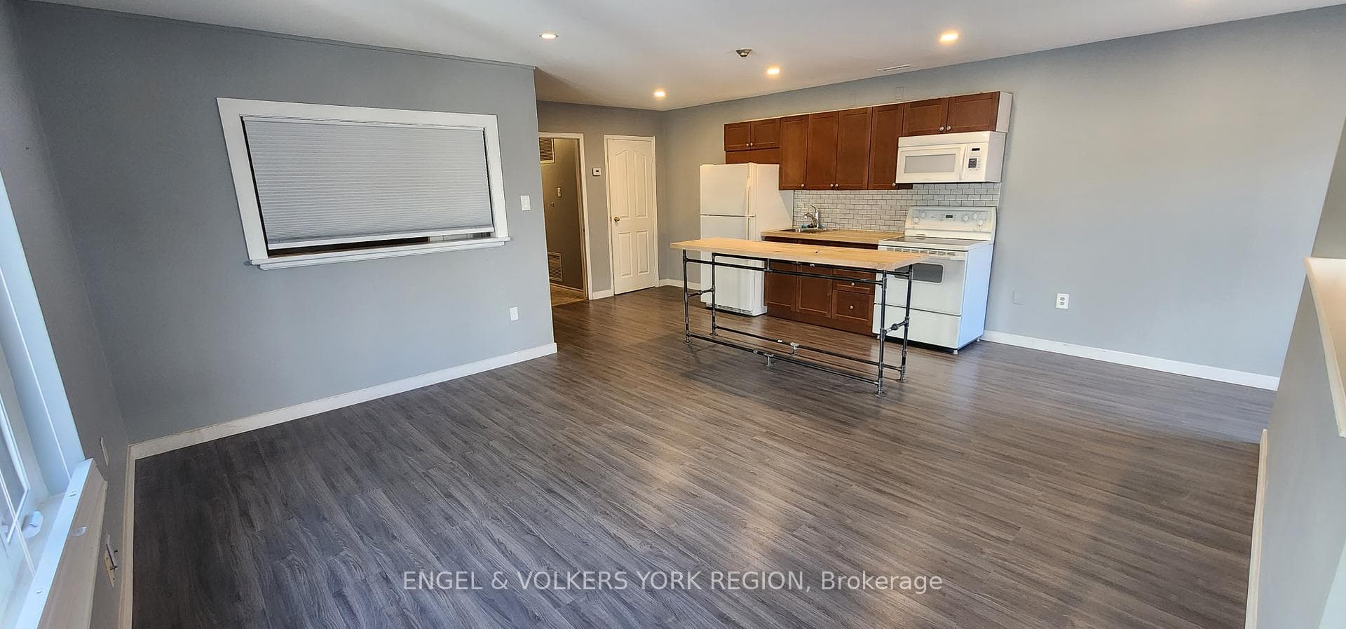 6 Queen Street Unit B photo 1