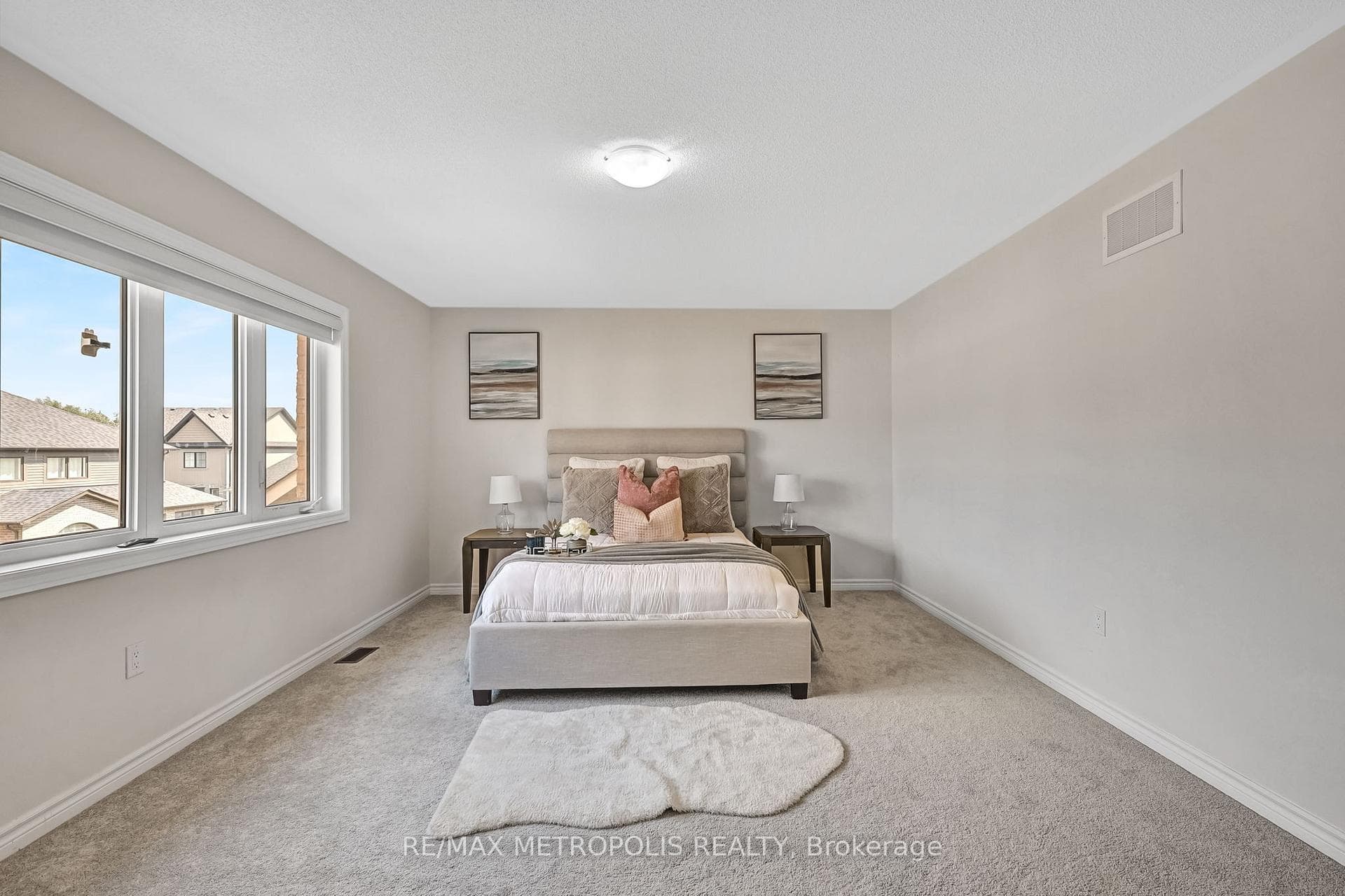 15 Douglas Kemp Crescent photo 25
