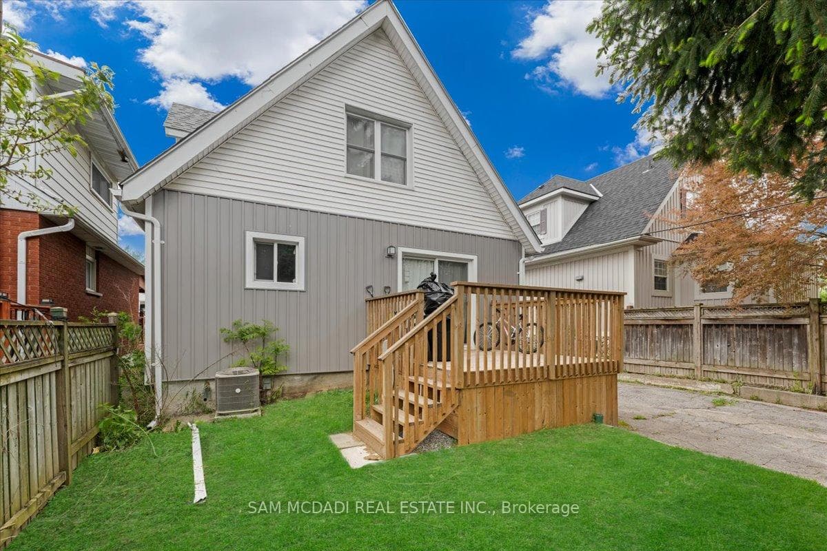 4088 Broughton Avenue photo 37