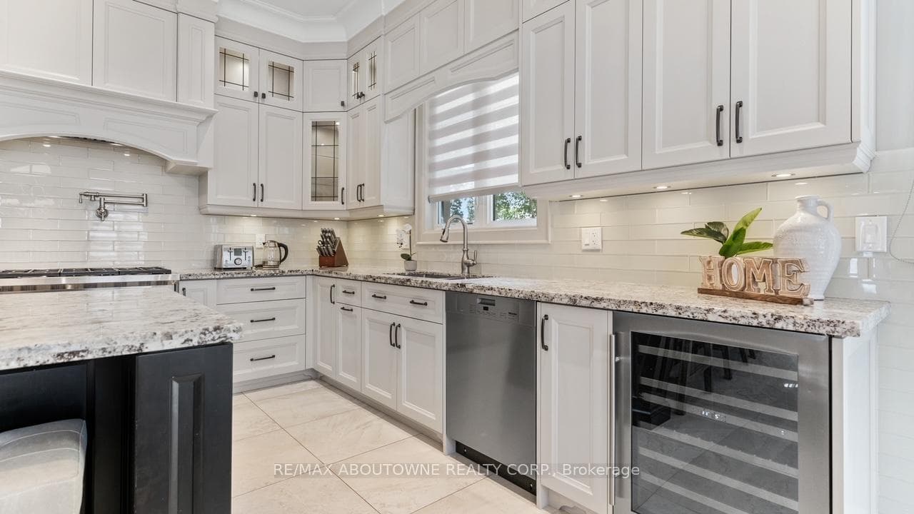 81 Brock Street photo 16