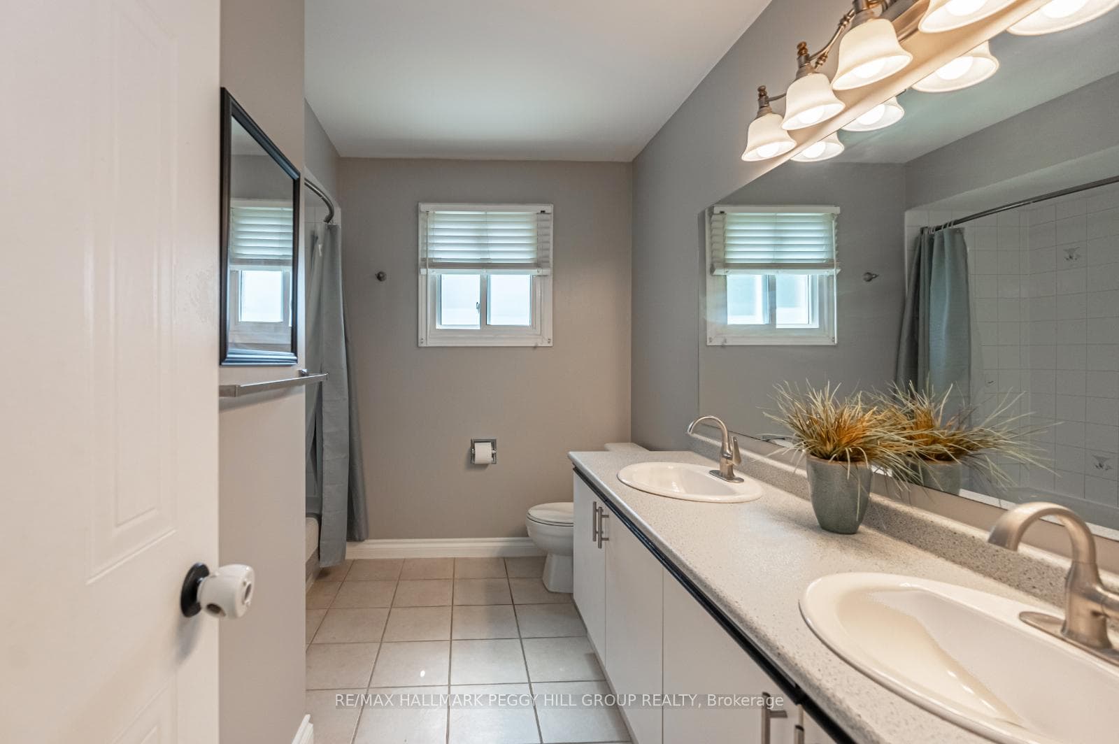 199 Hanmer Street photo 13