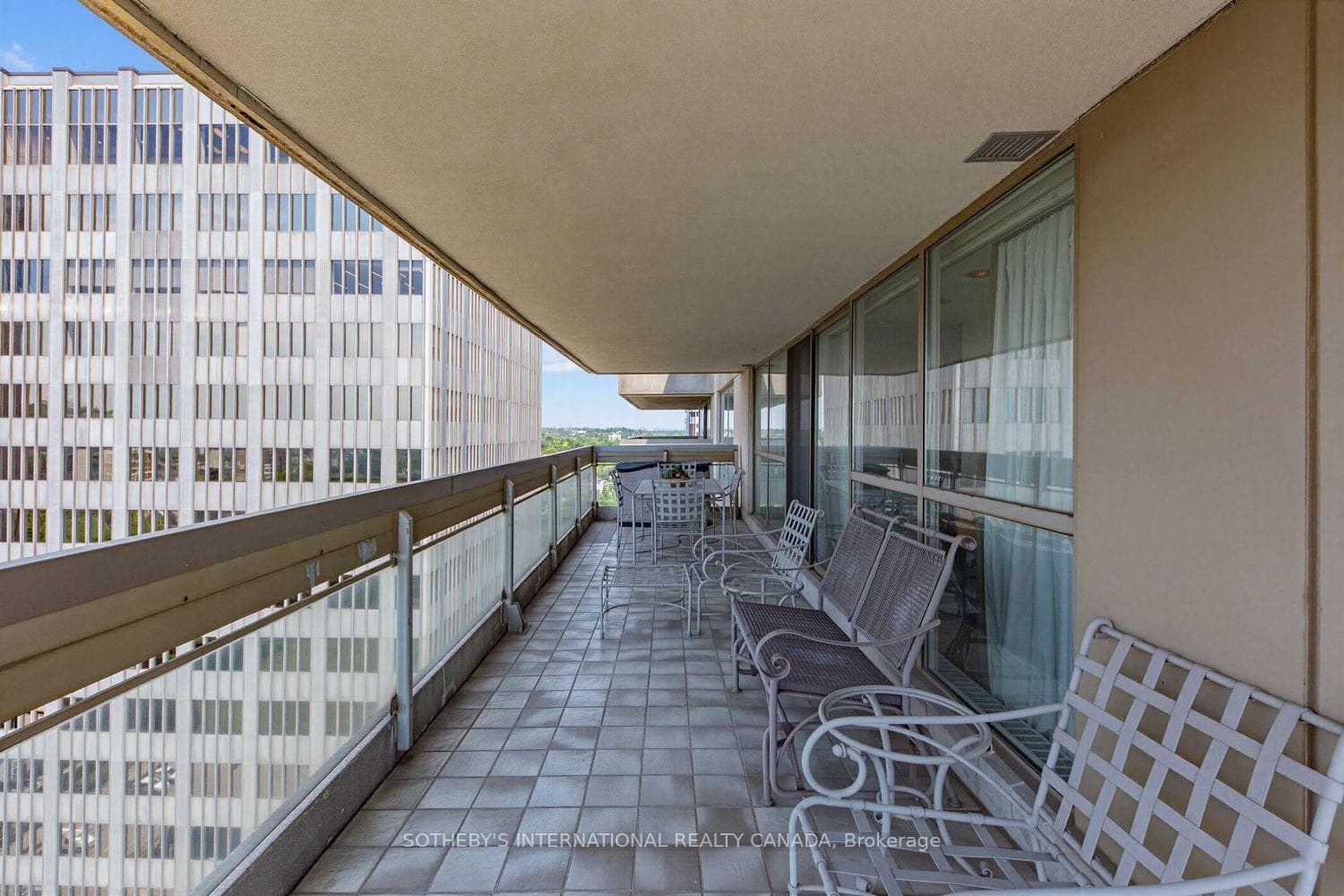 63 St Clair Avenue Unit 1801 photo 27