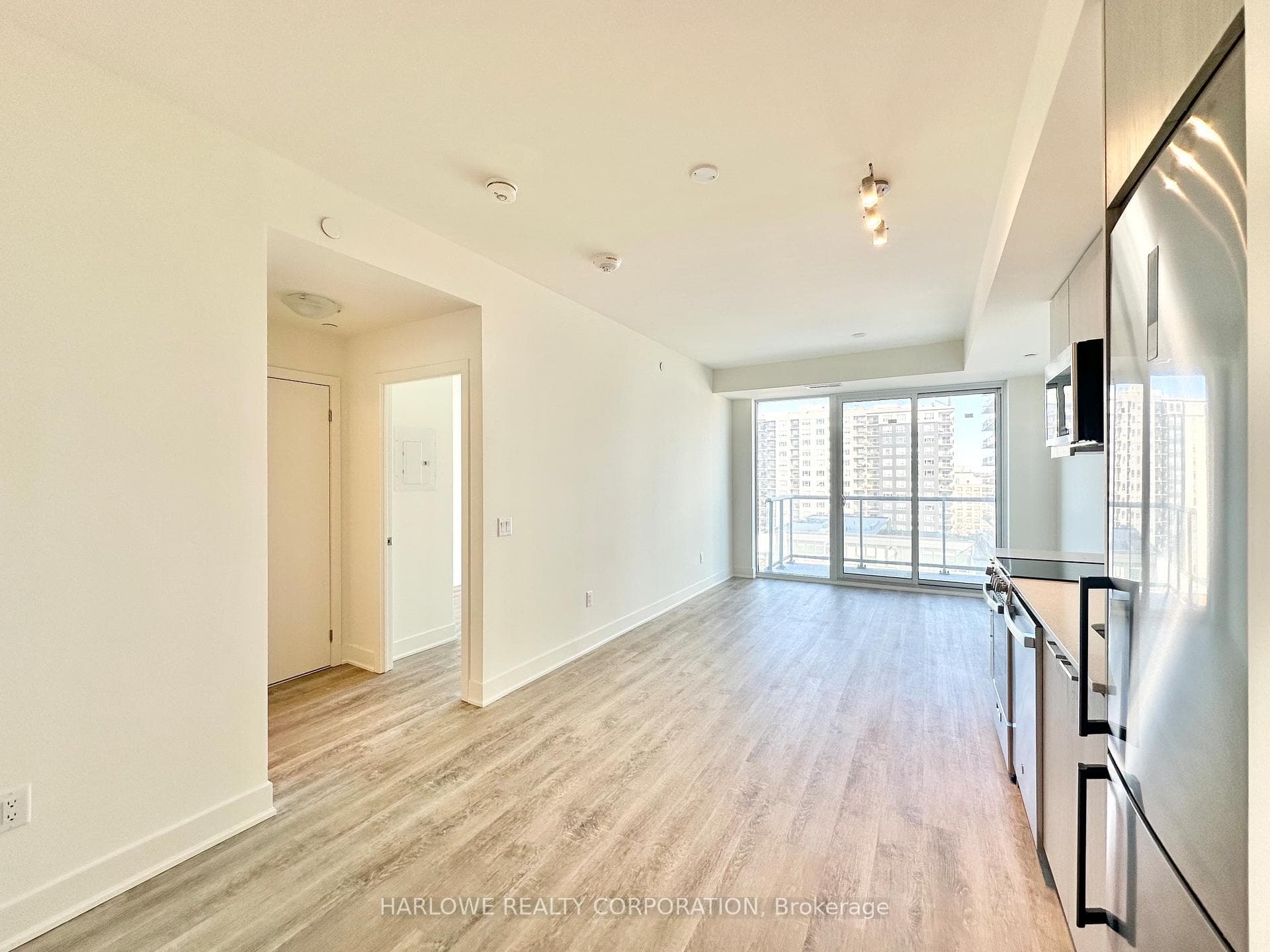 185 Deerfield Road Unit 711 photo 13