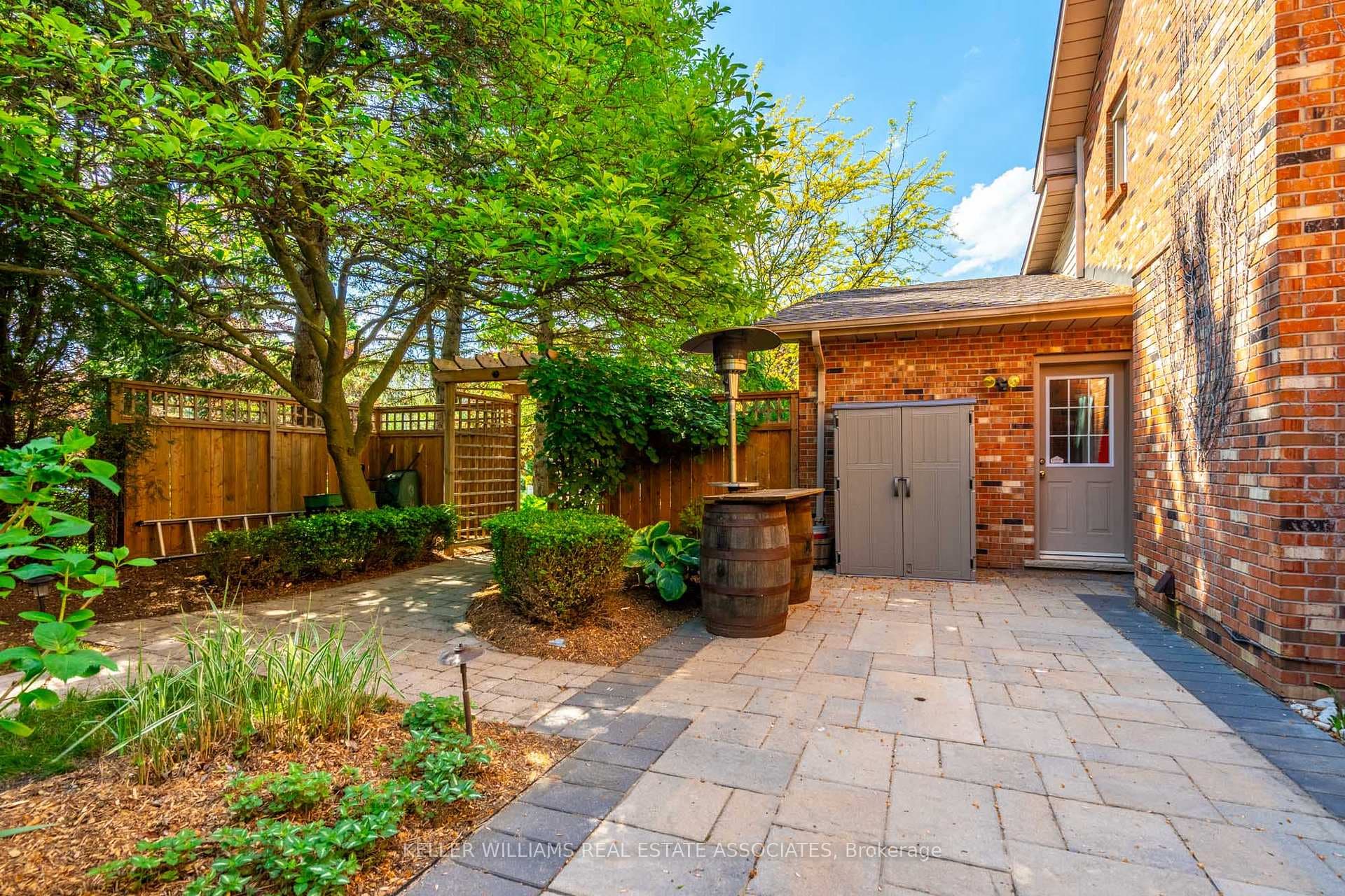 34 John Martin Crescent photo 37