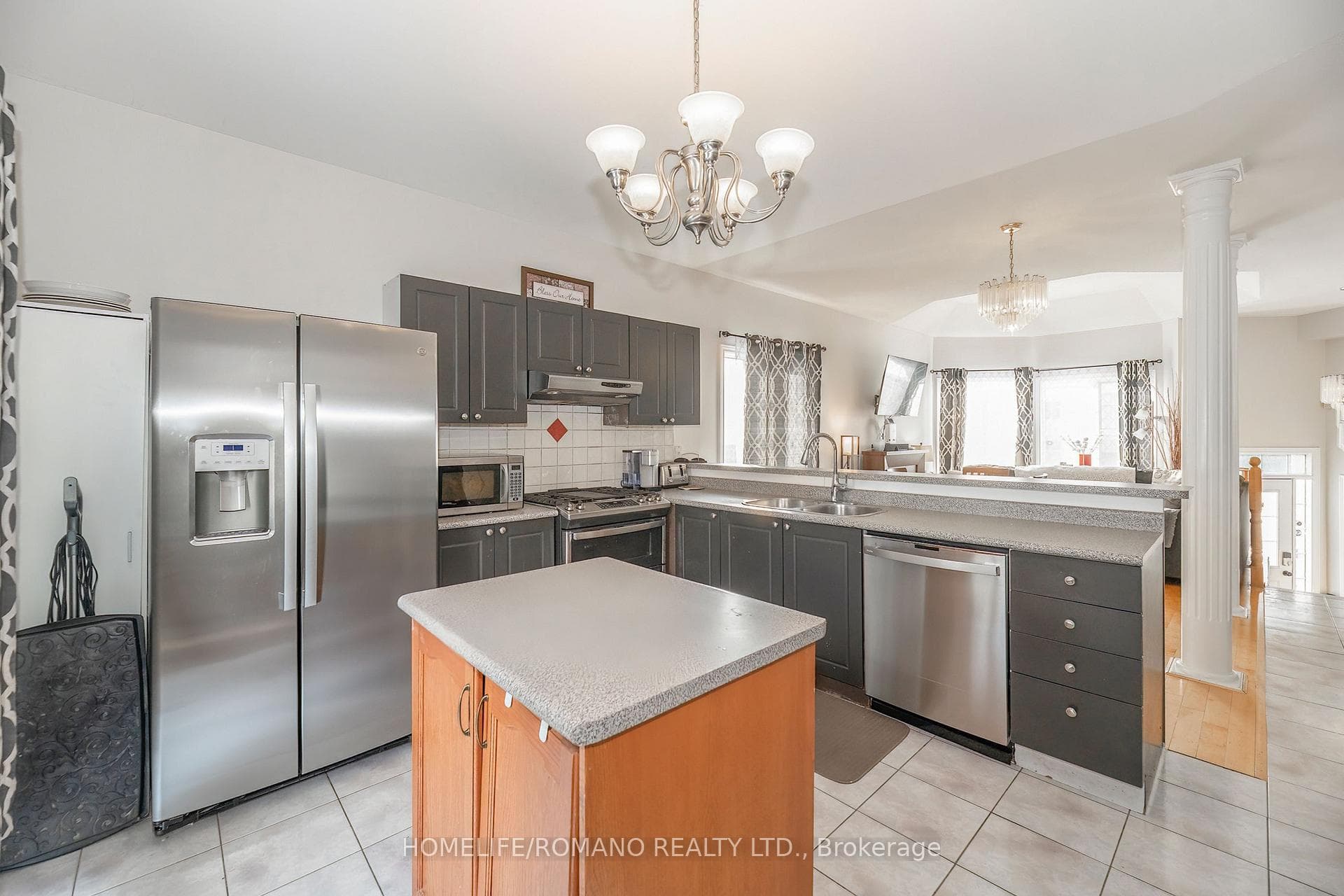 25 Bedell Crescent photo 10