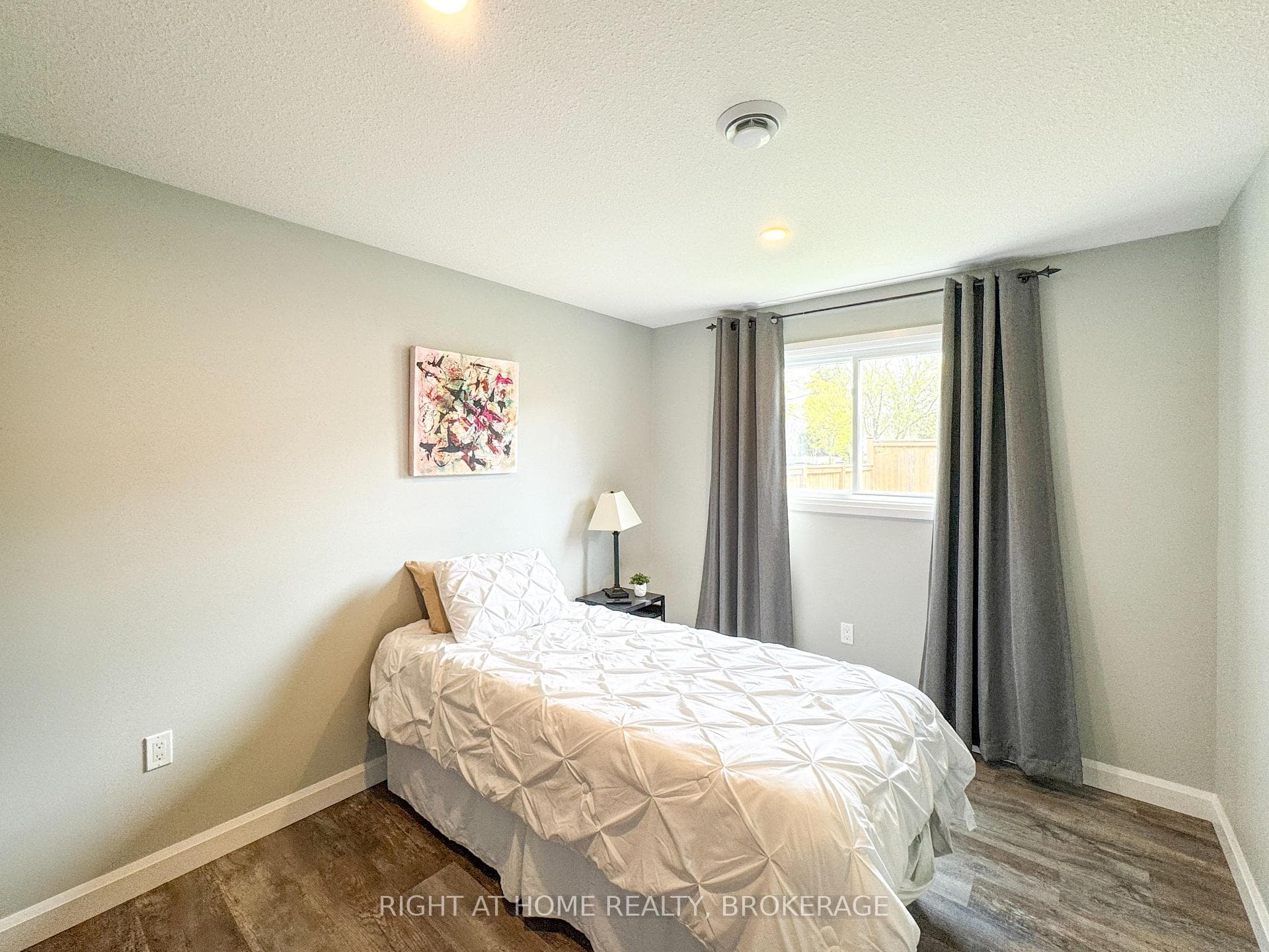 16 NORTHGLEN Avenue photo 22