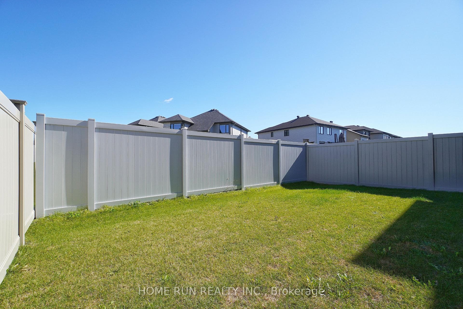 990 Brian Good Avenue photo 34
