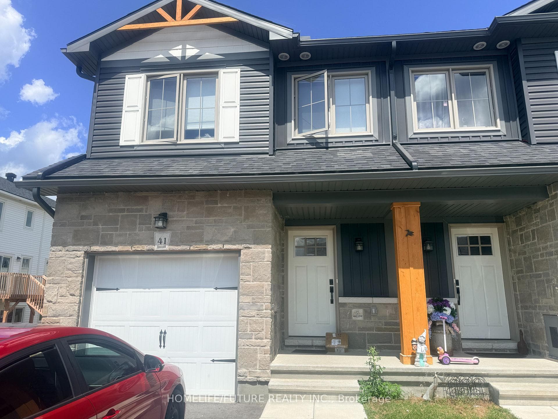41 Staples Boulevard photo 1