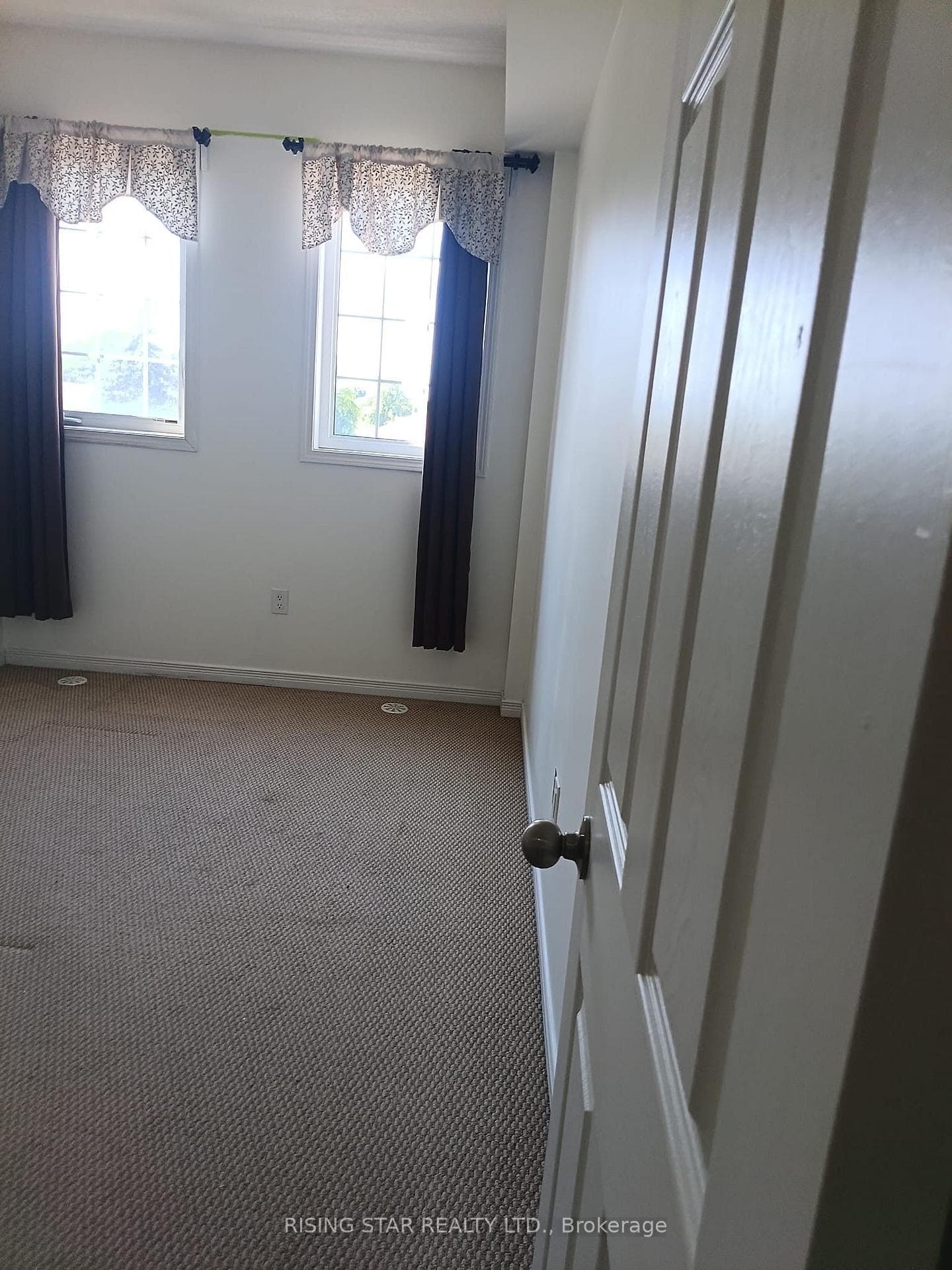 180 Howden Boulevard Unit 40 photo 19
