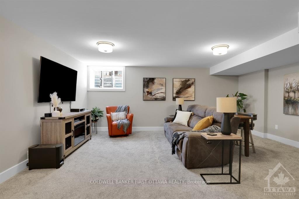 152 JARDINIERE Street photo 27