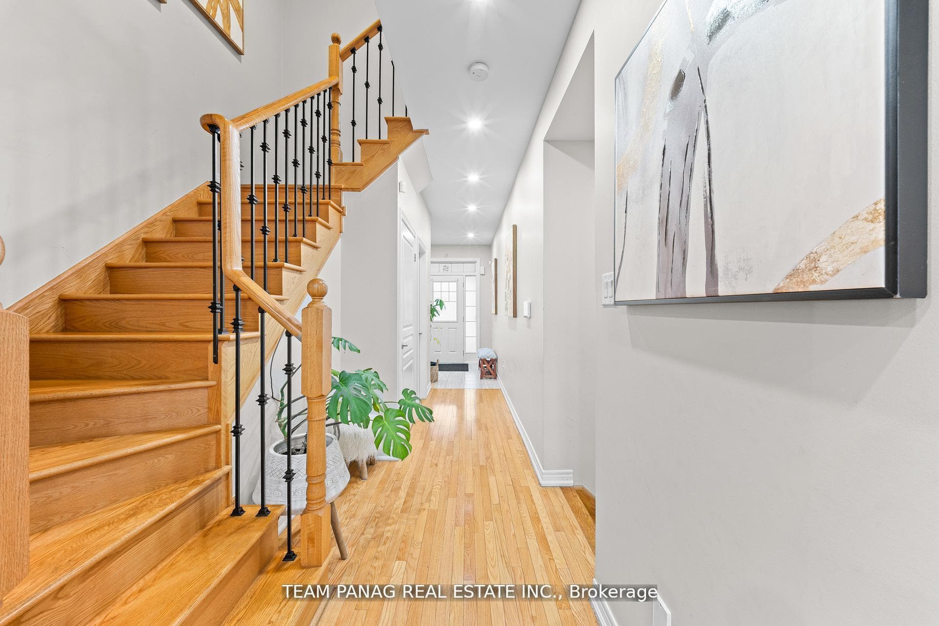 99 Naperton Drive photo 7