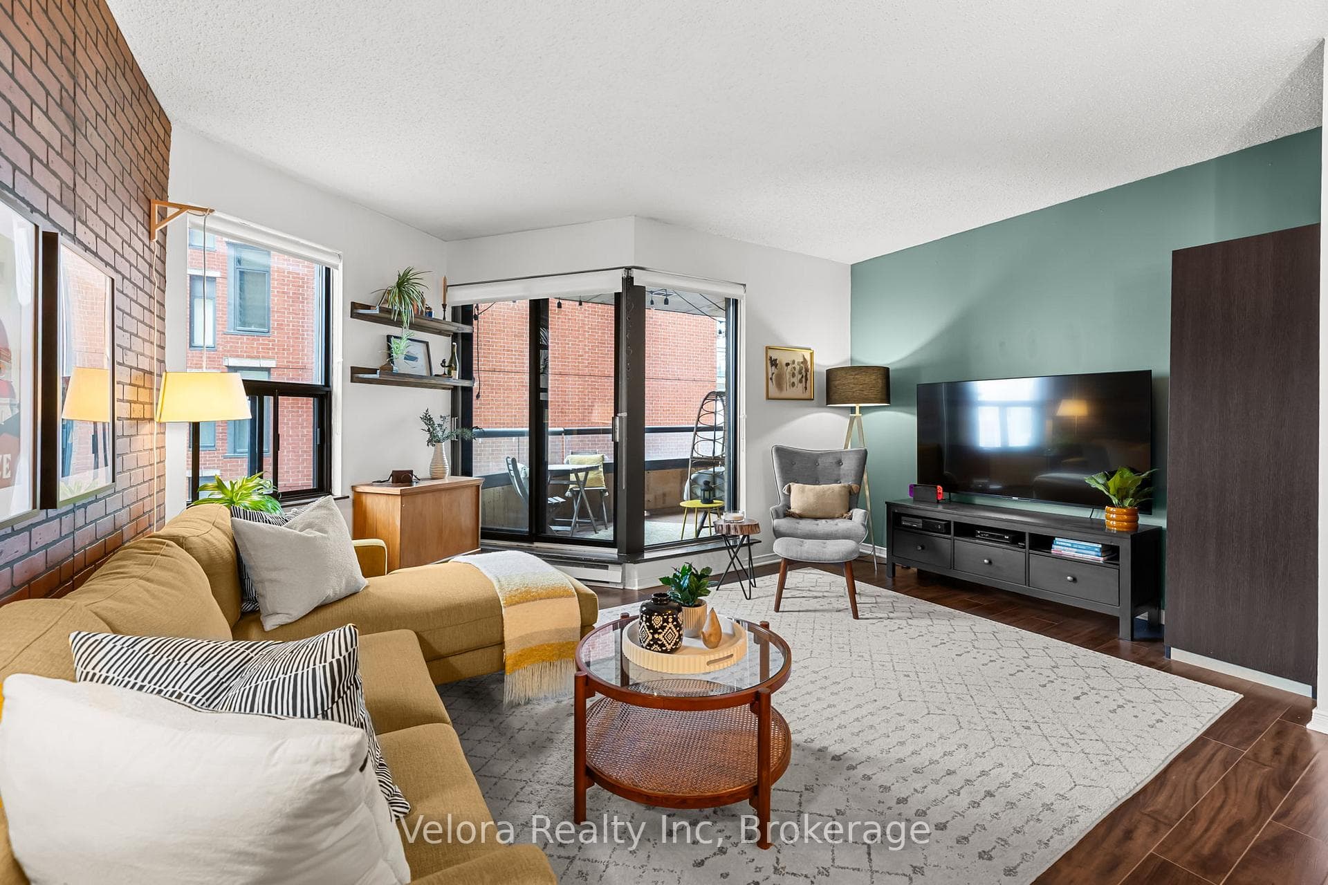 556 Laurier Avenue Unit 1604 photo 7