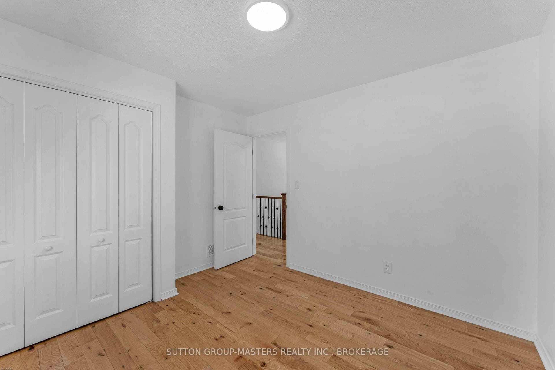 1521 Crimson Crescent photo 33