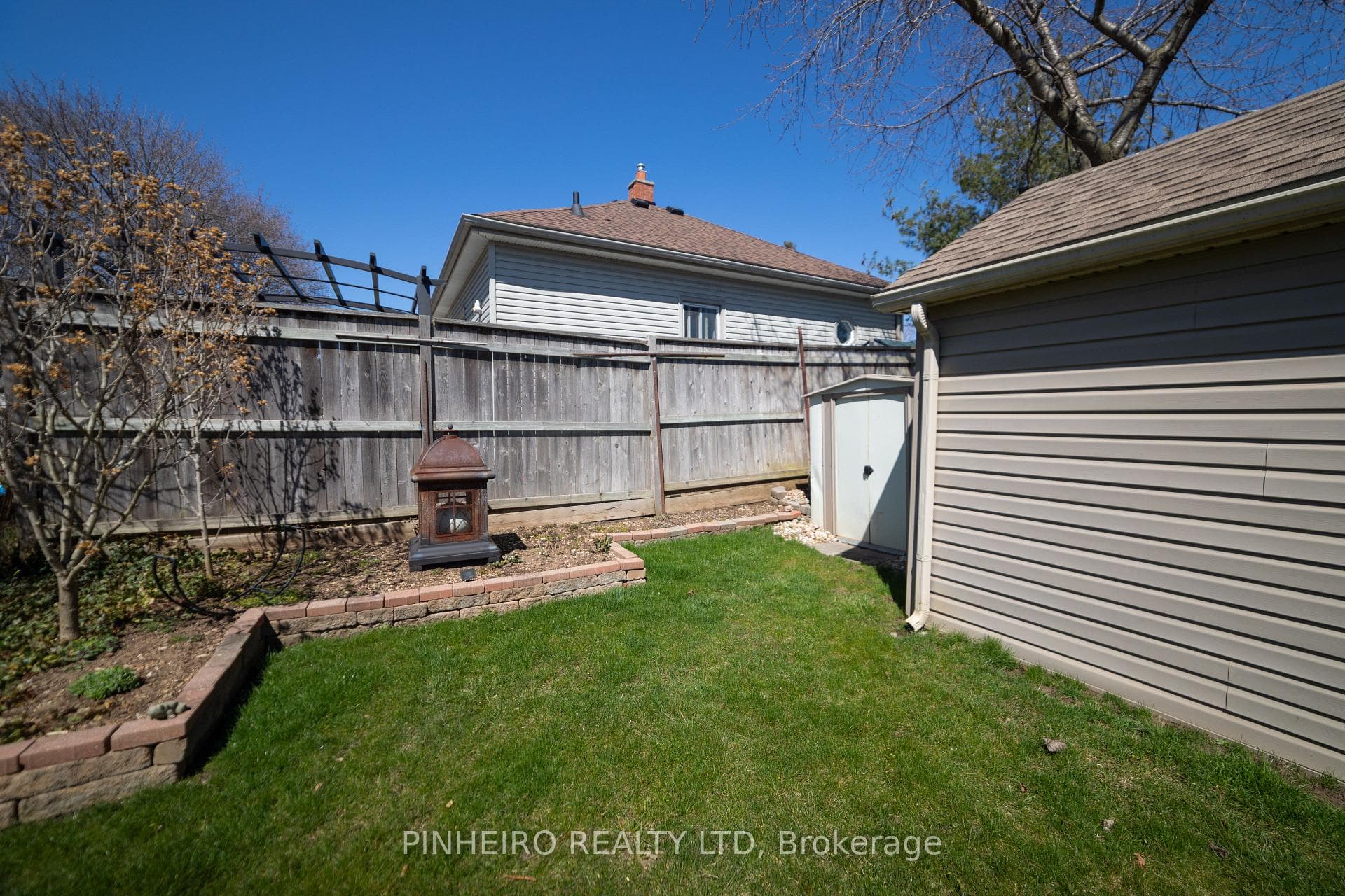 84 Homan Street photo 12