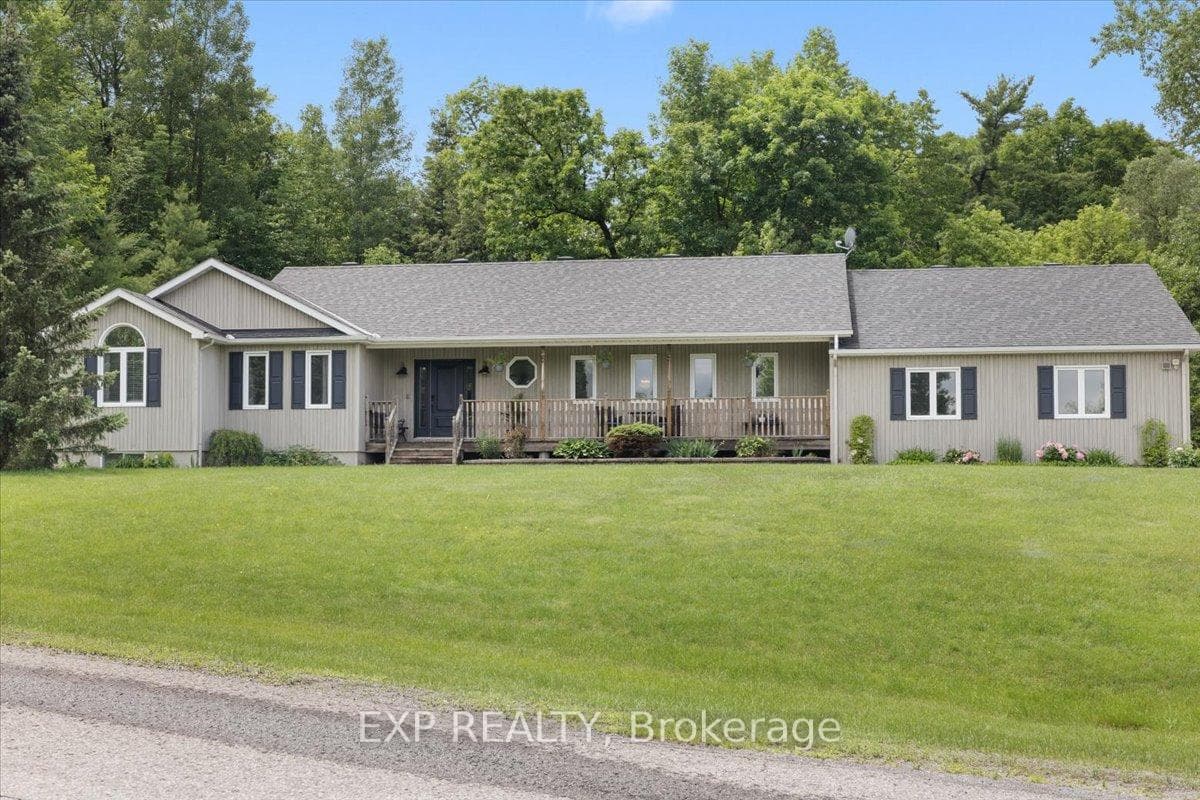 2670 Pierrette Drive photo 1