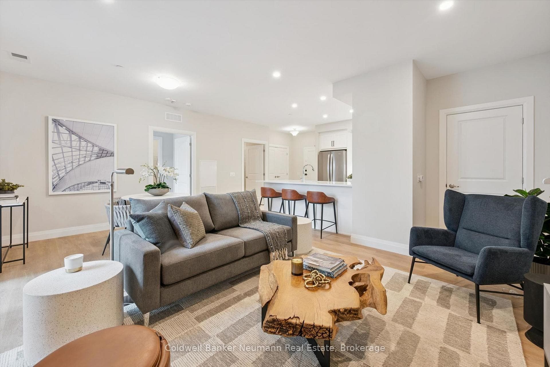 1882 Gordon Street Unit 301 photo 6
