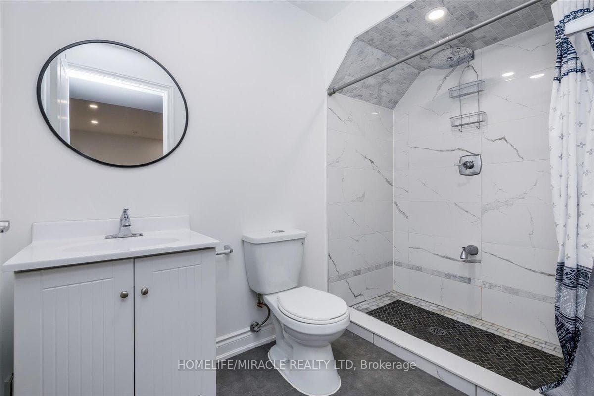 8 Bell Avenue photo 28