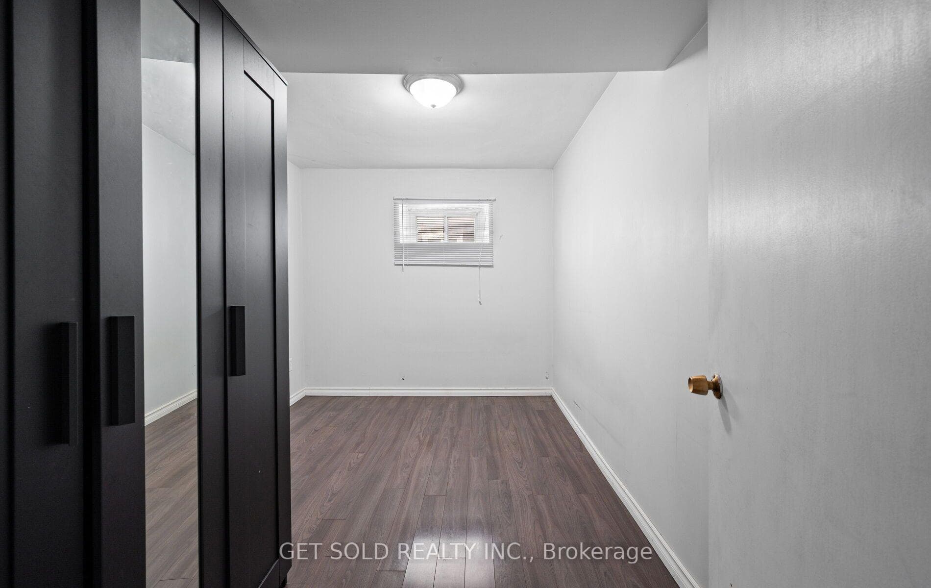 bedroom 4 in basement