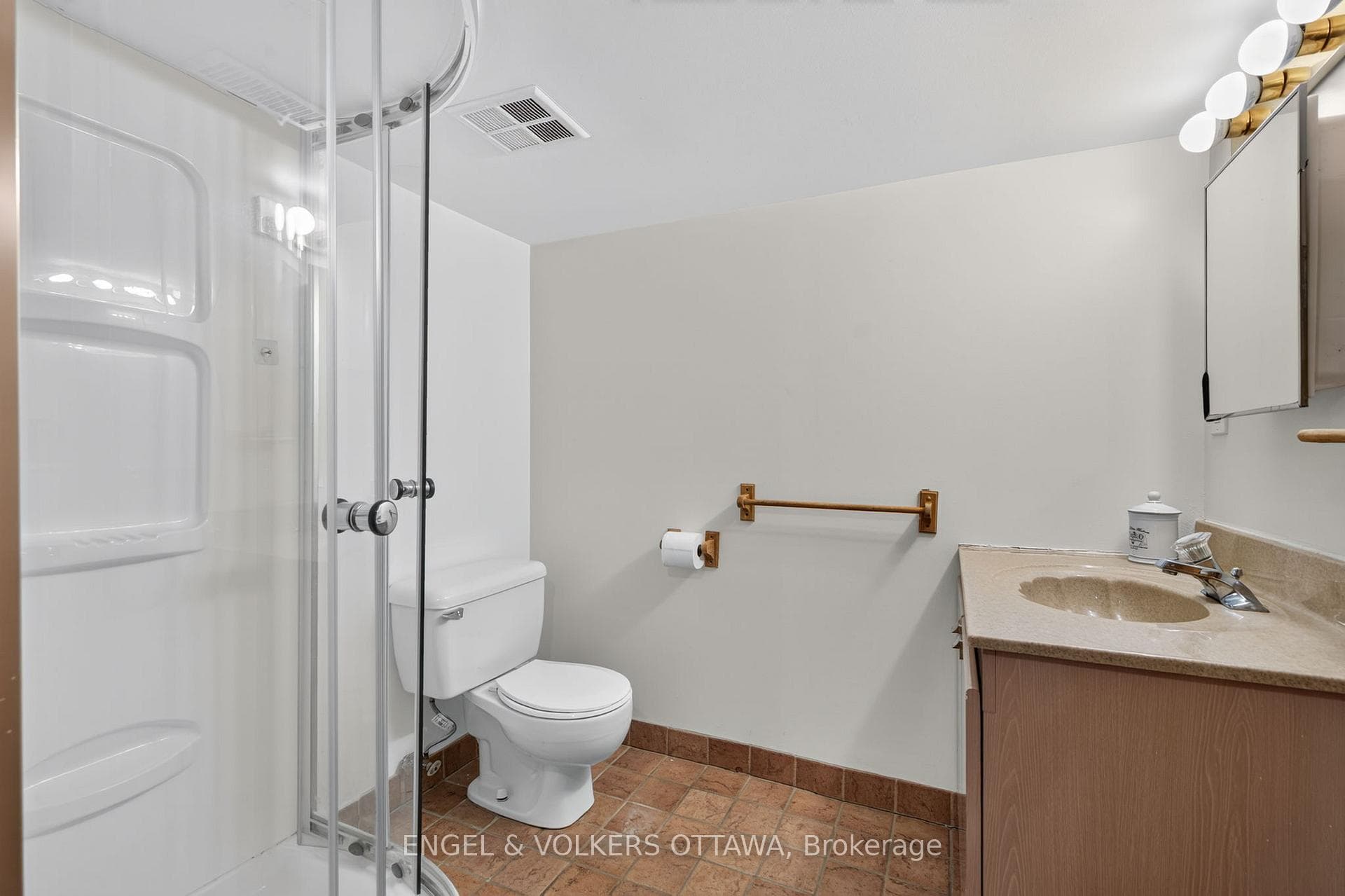 2445 Alta Vista Drive photo 25
