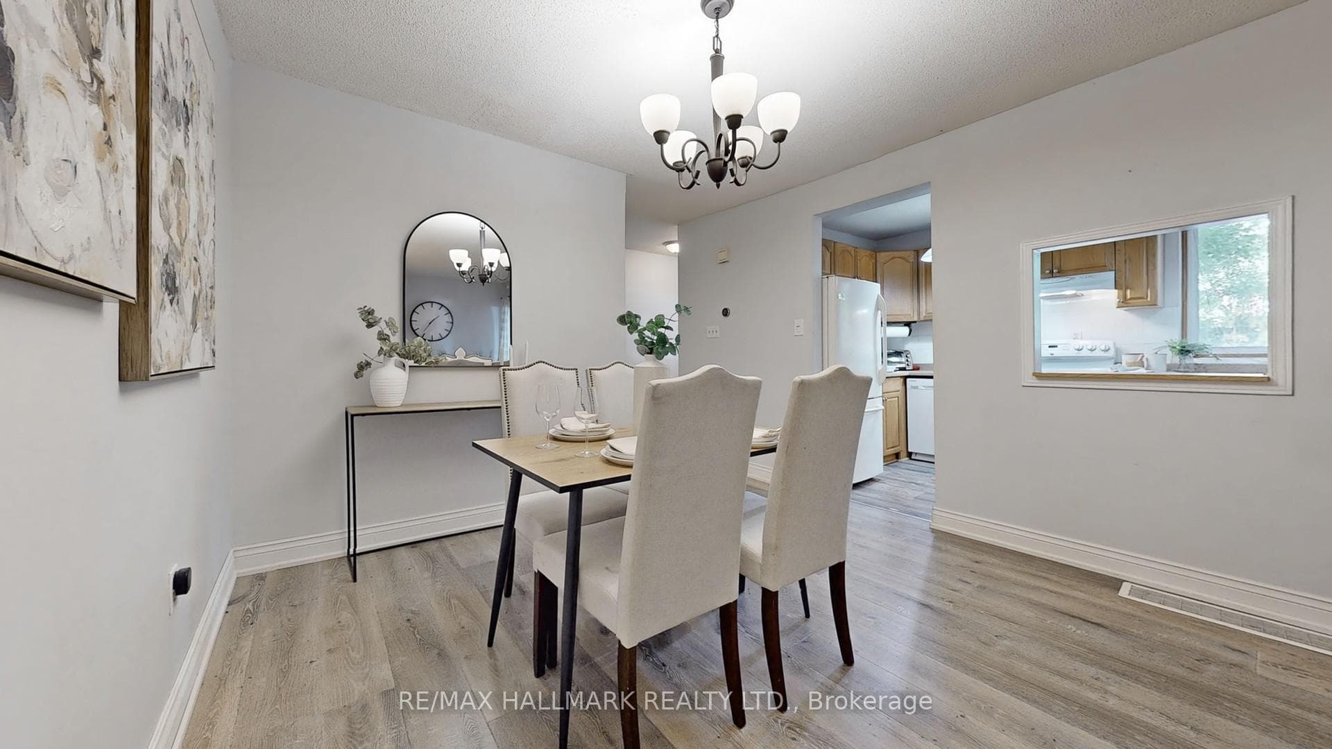 101 Dovedale Drive Unit 27 photo 13