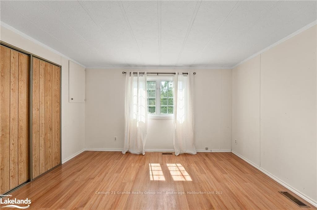 1005 SECOND Lane photo 19